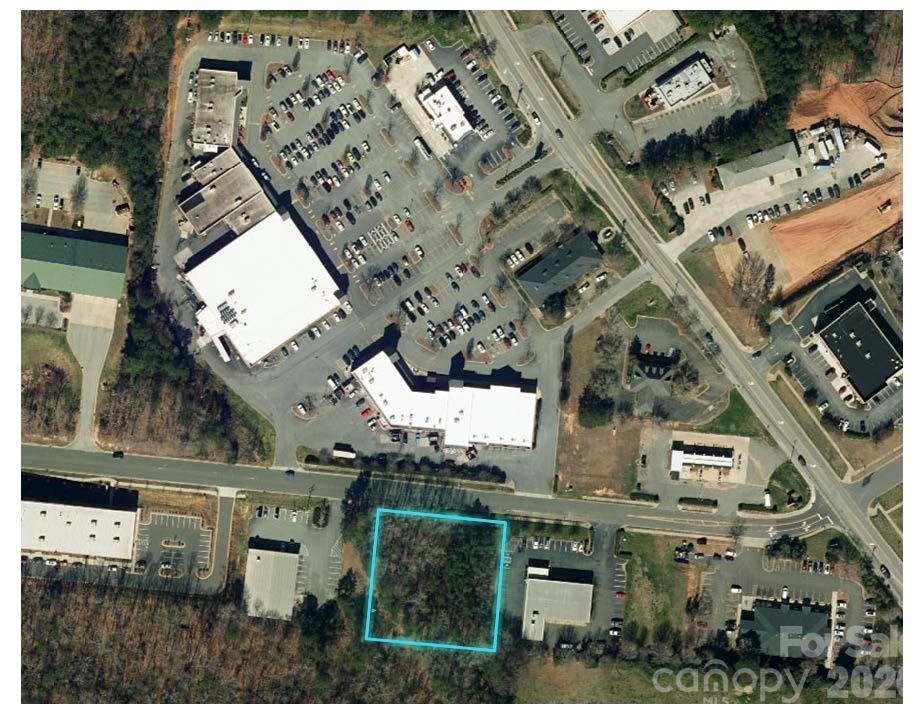 000 Waxhaw Parkway — photo