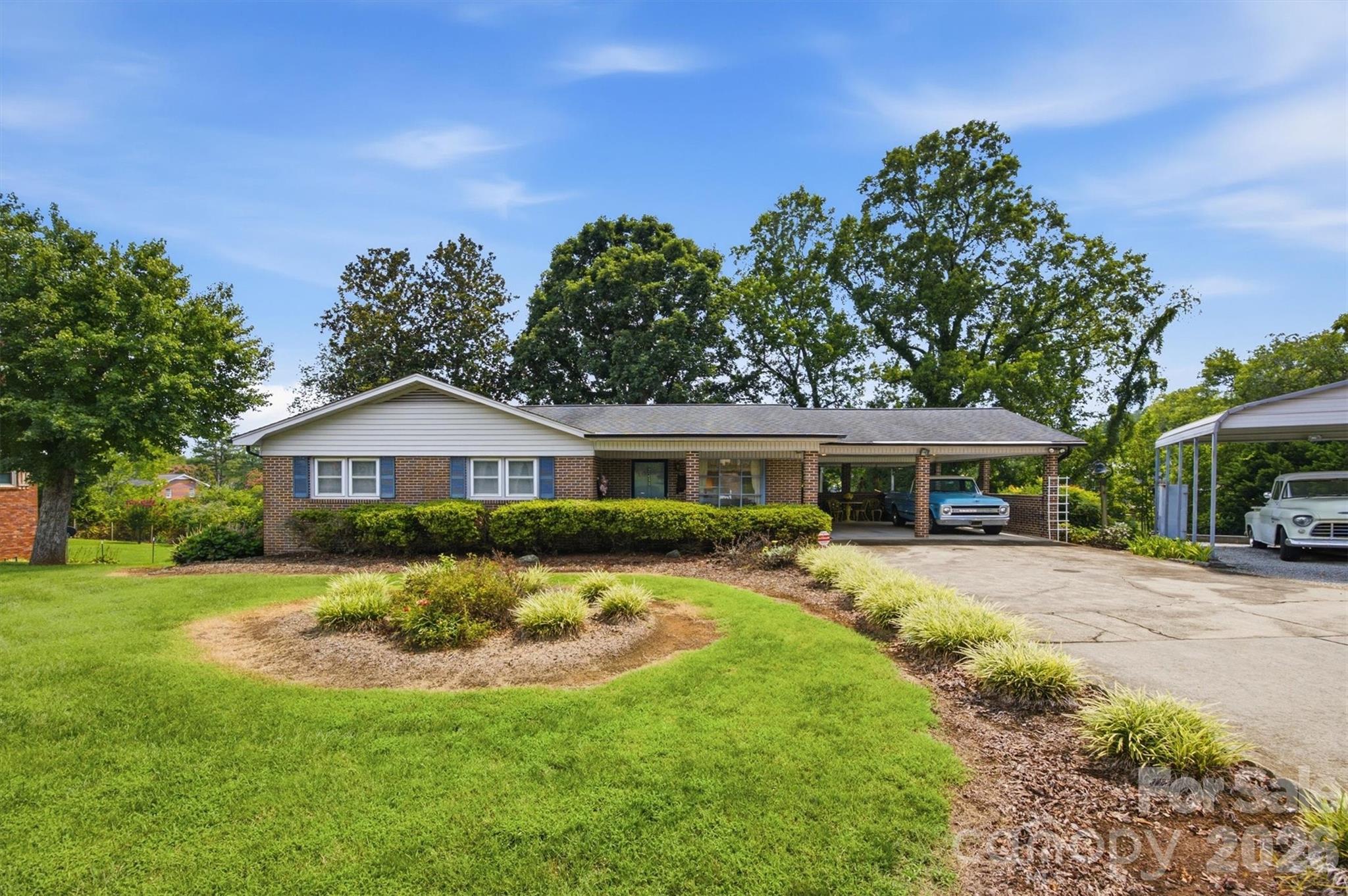 2711 Fairway Acres Circle — photo