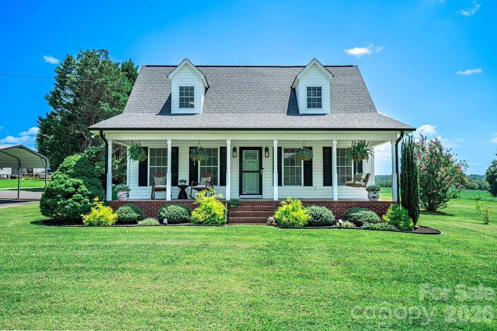 510 Mauneyville Road — photo