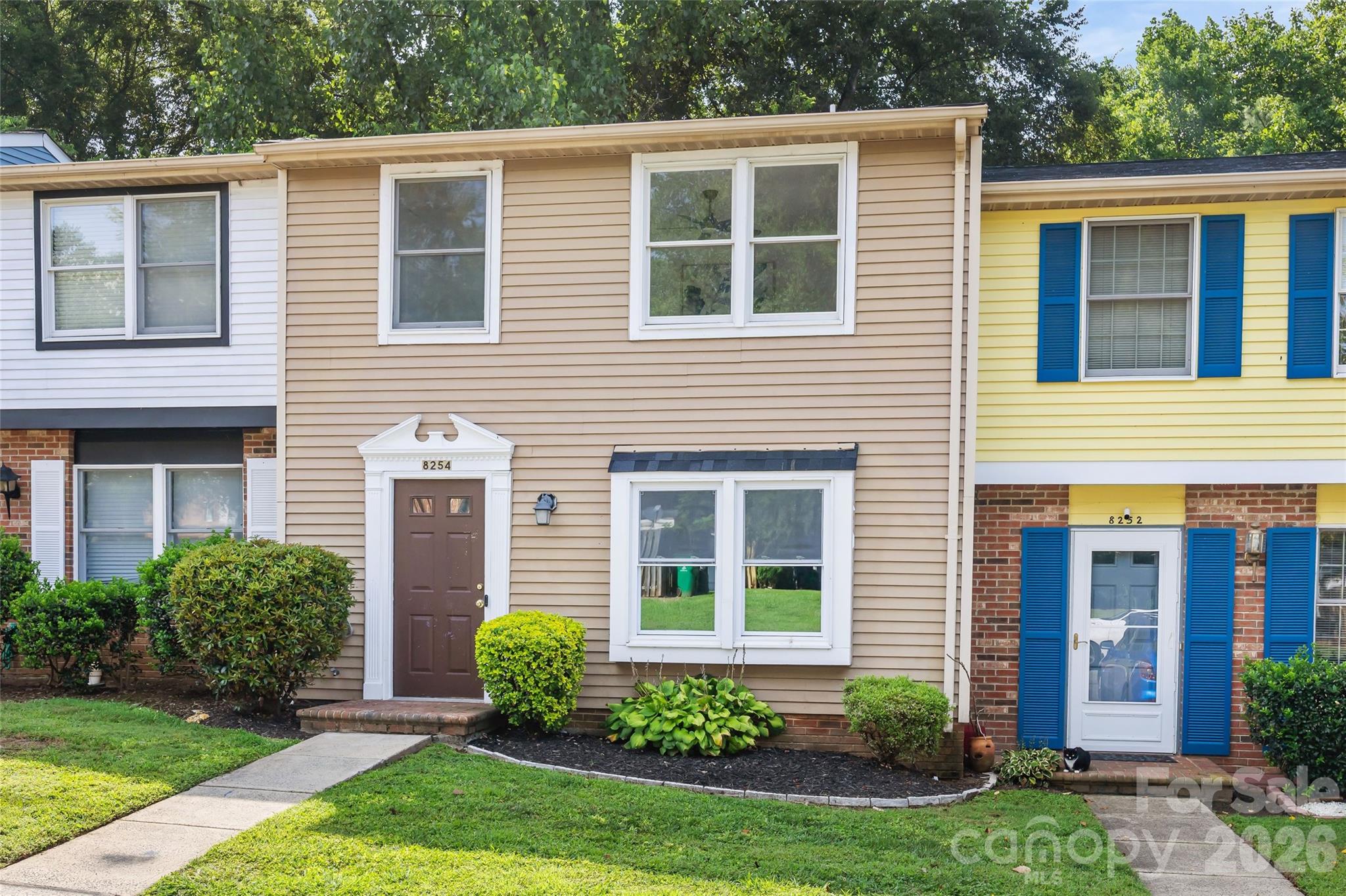 8254 Knights Bridge Road — photo