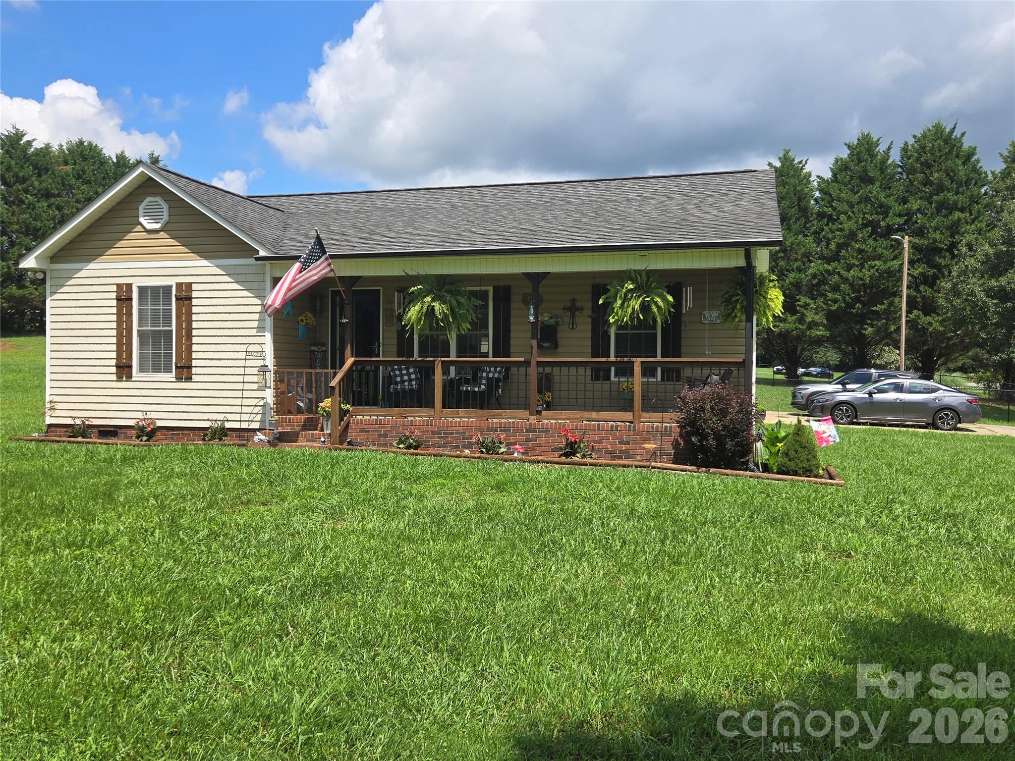 4714 Hoover Road — photo