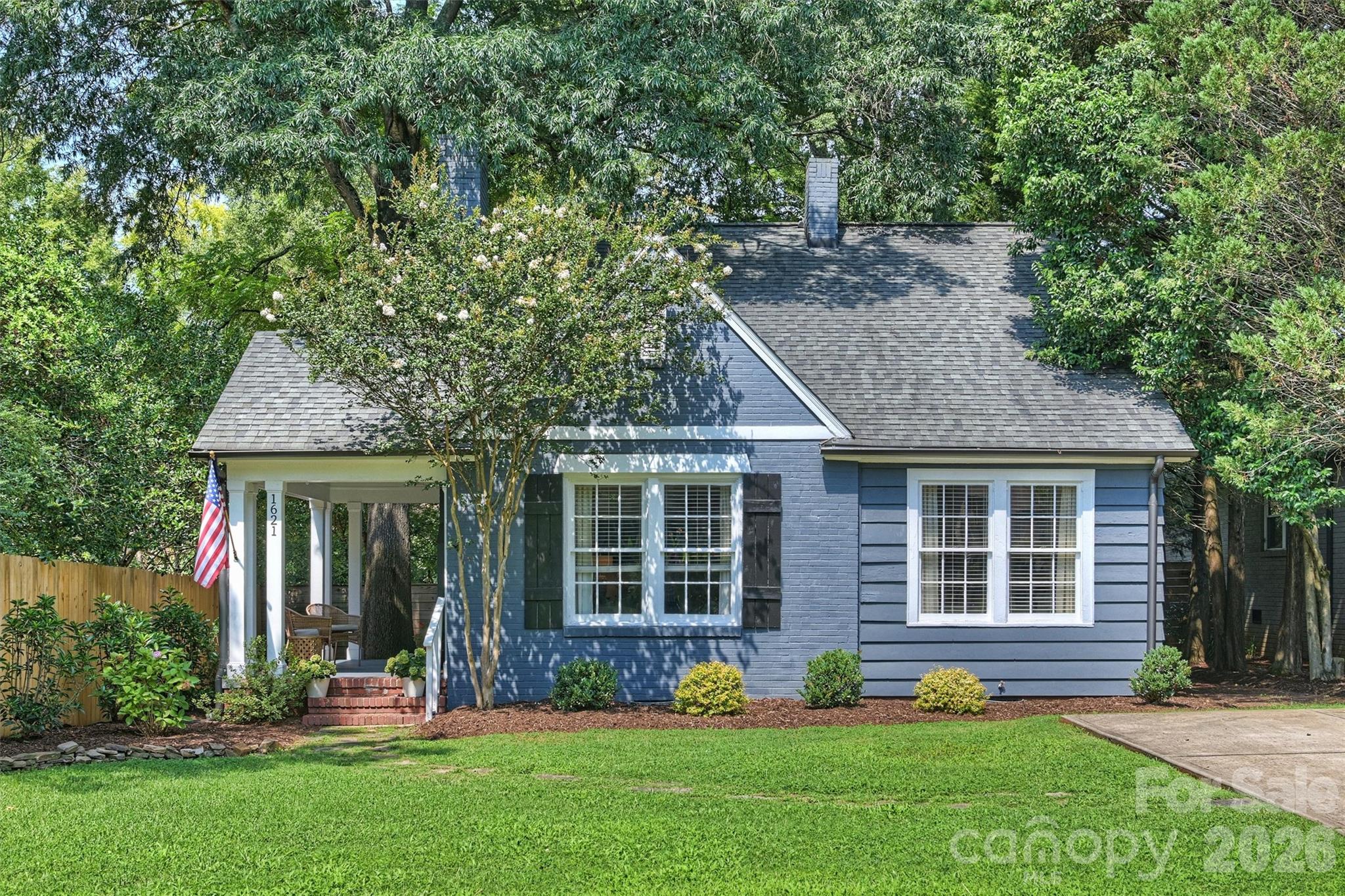 1621 Morningside Drive — photo