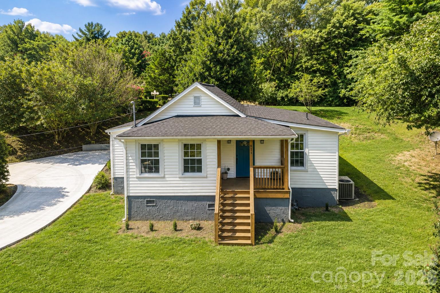 811 Markham Road — photo