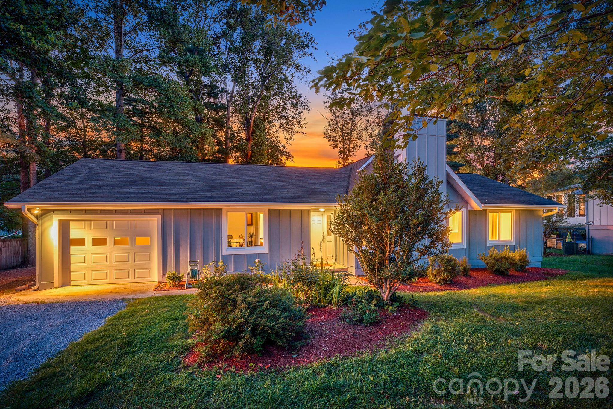 35 Golden Oaks Lane — photo