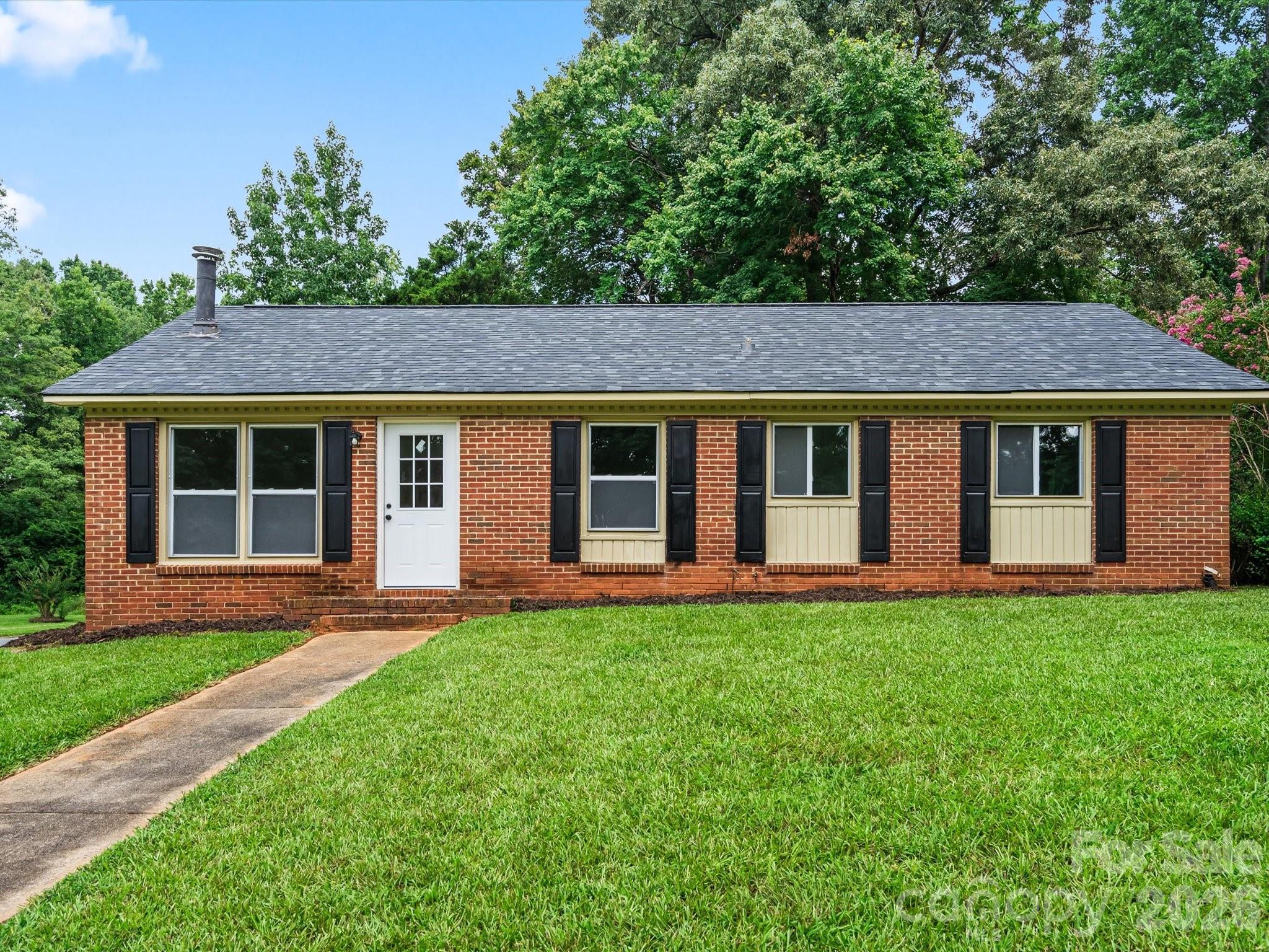 5312 Larewood Drive — photo