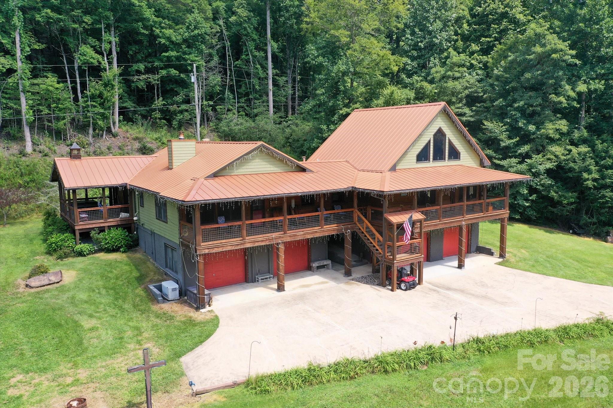 2533 Coopers Creek Road — photo