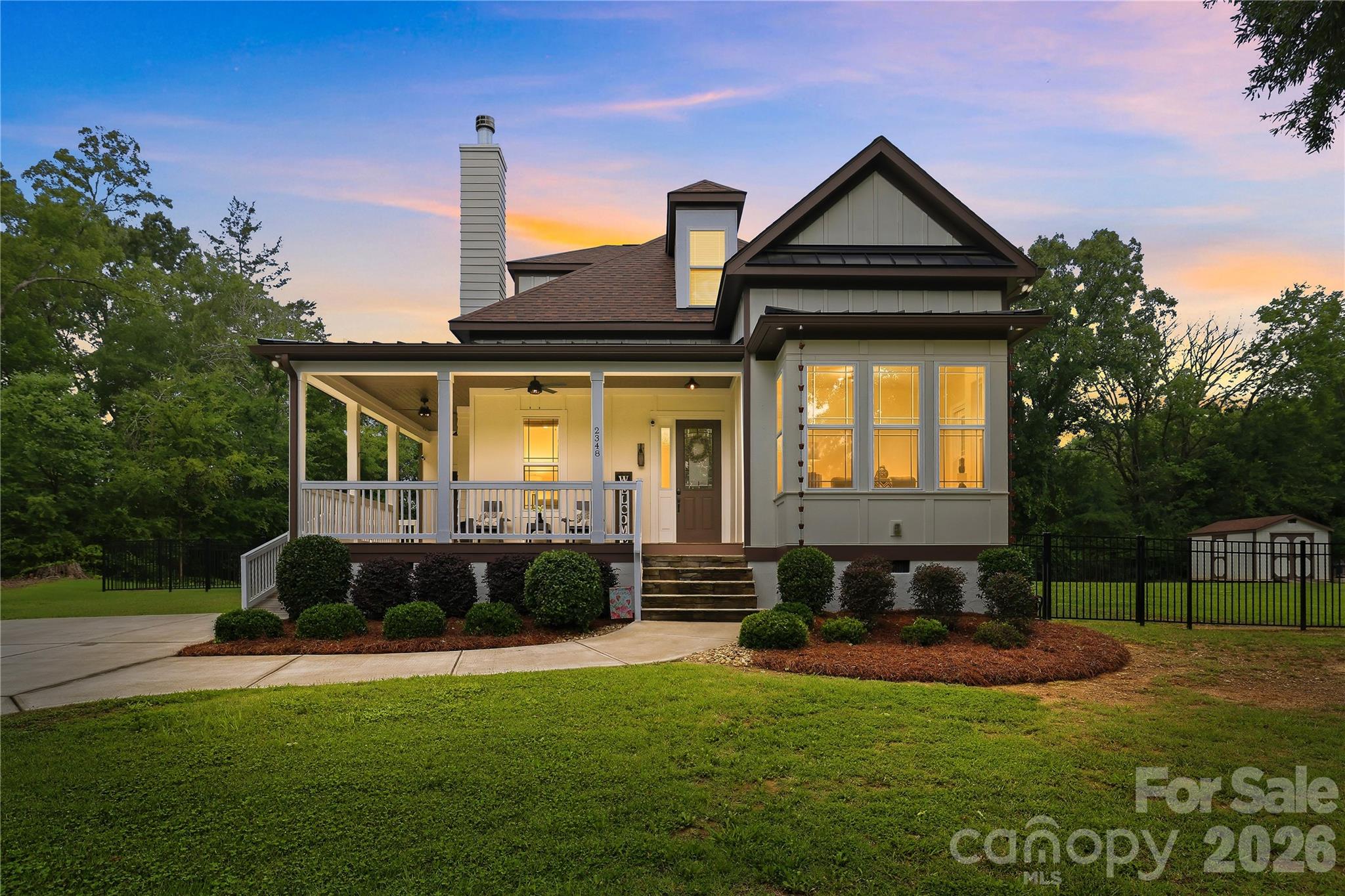 2348 Oak Grove Circle — photo
