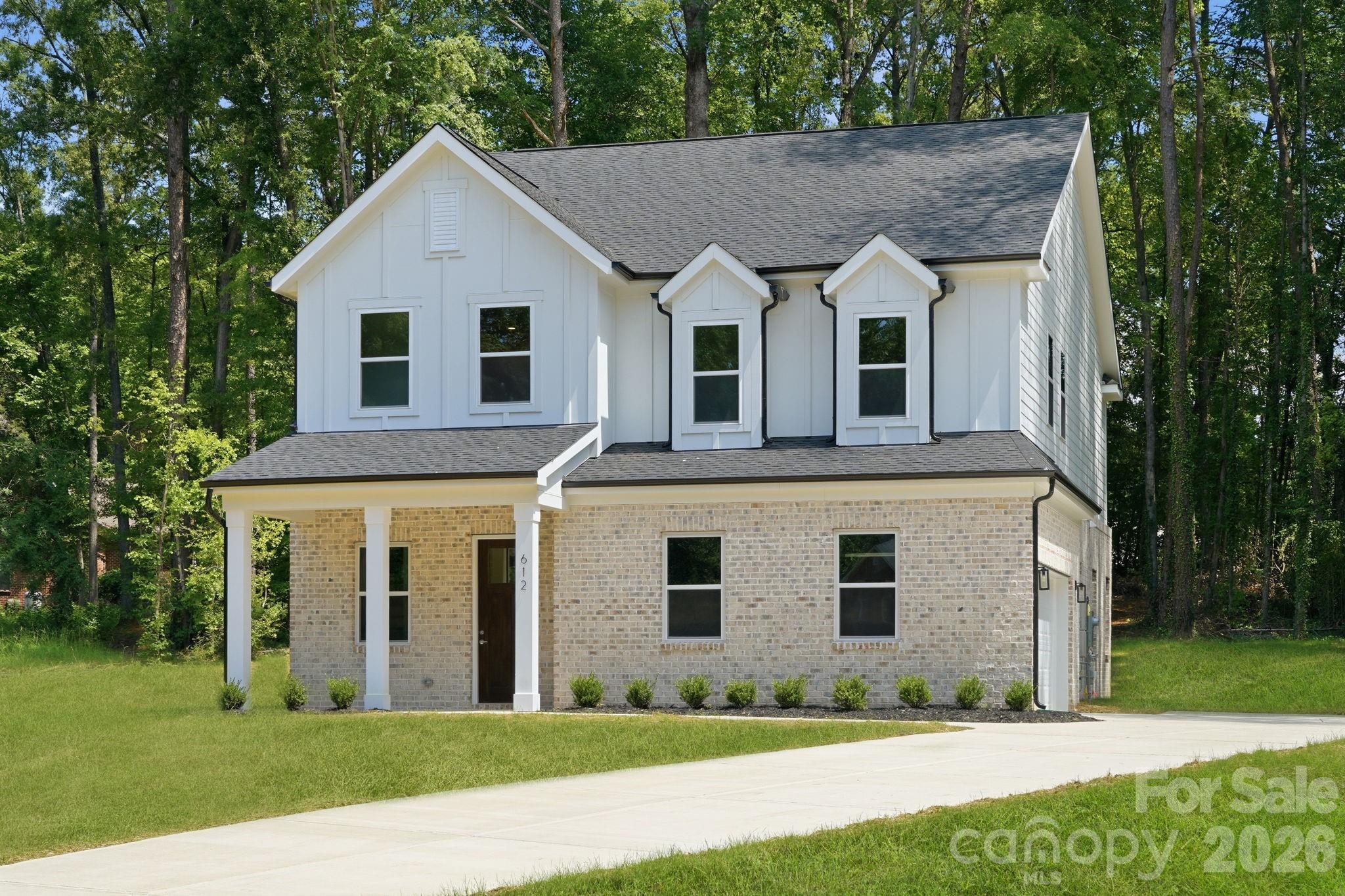 612 Camelot Drive — photo