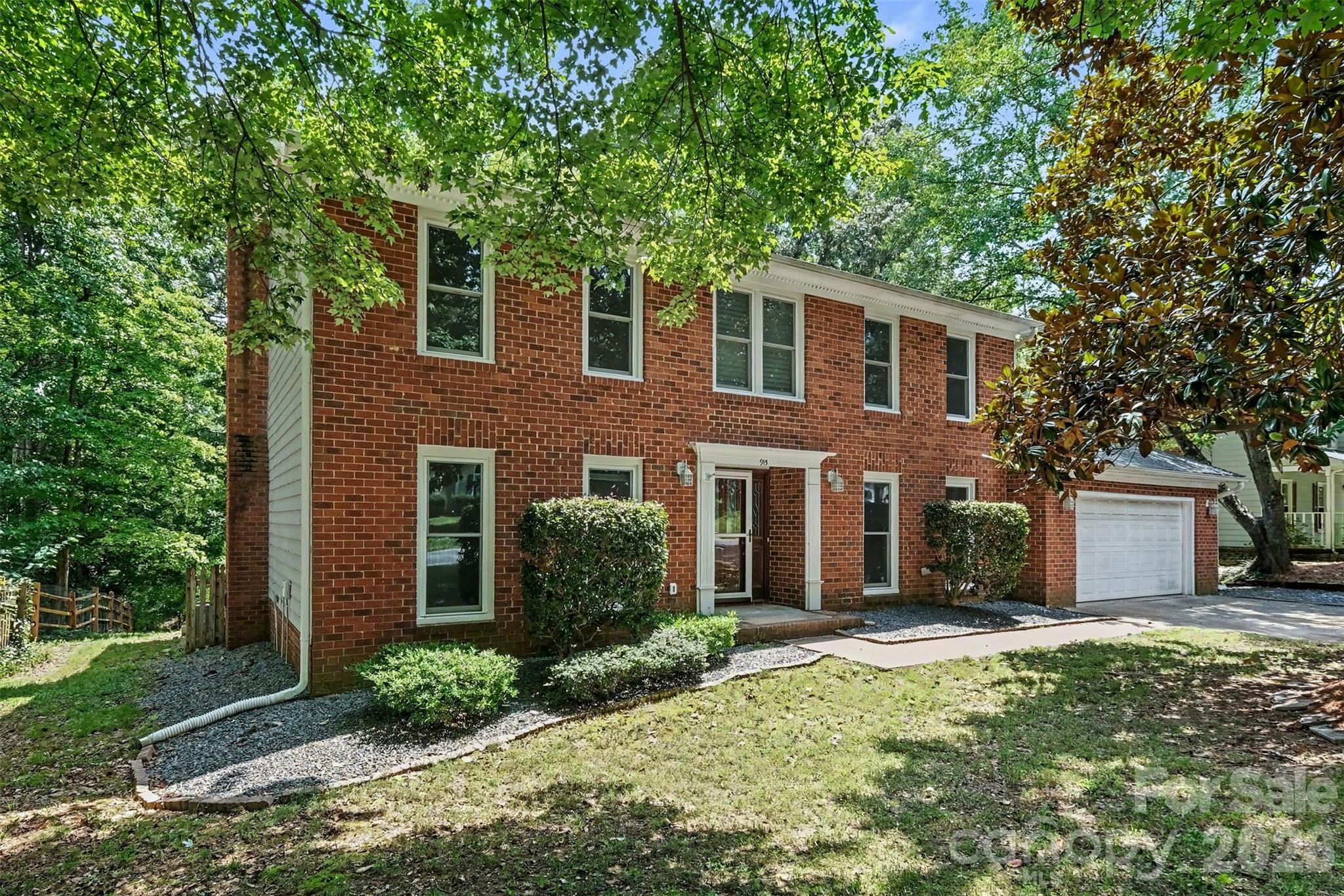 915 Brightmoor Drive — photo