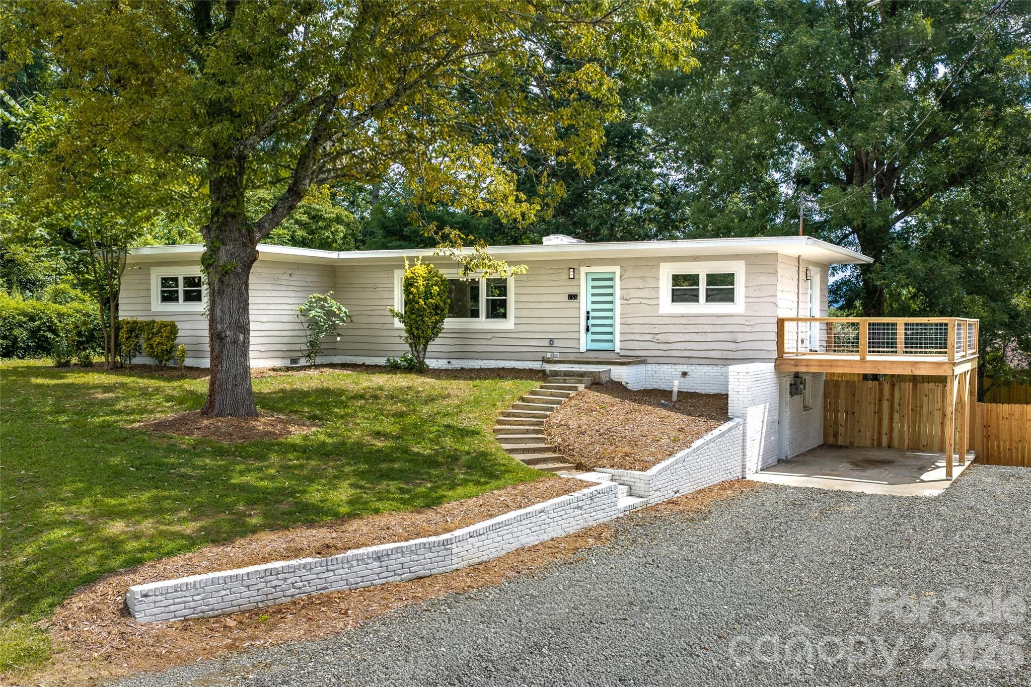 155 Oak Terrace — photo