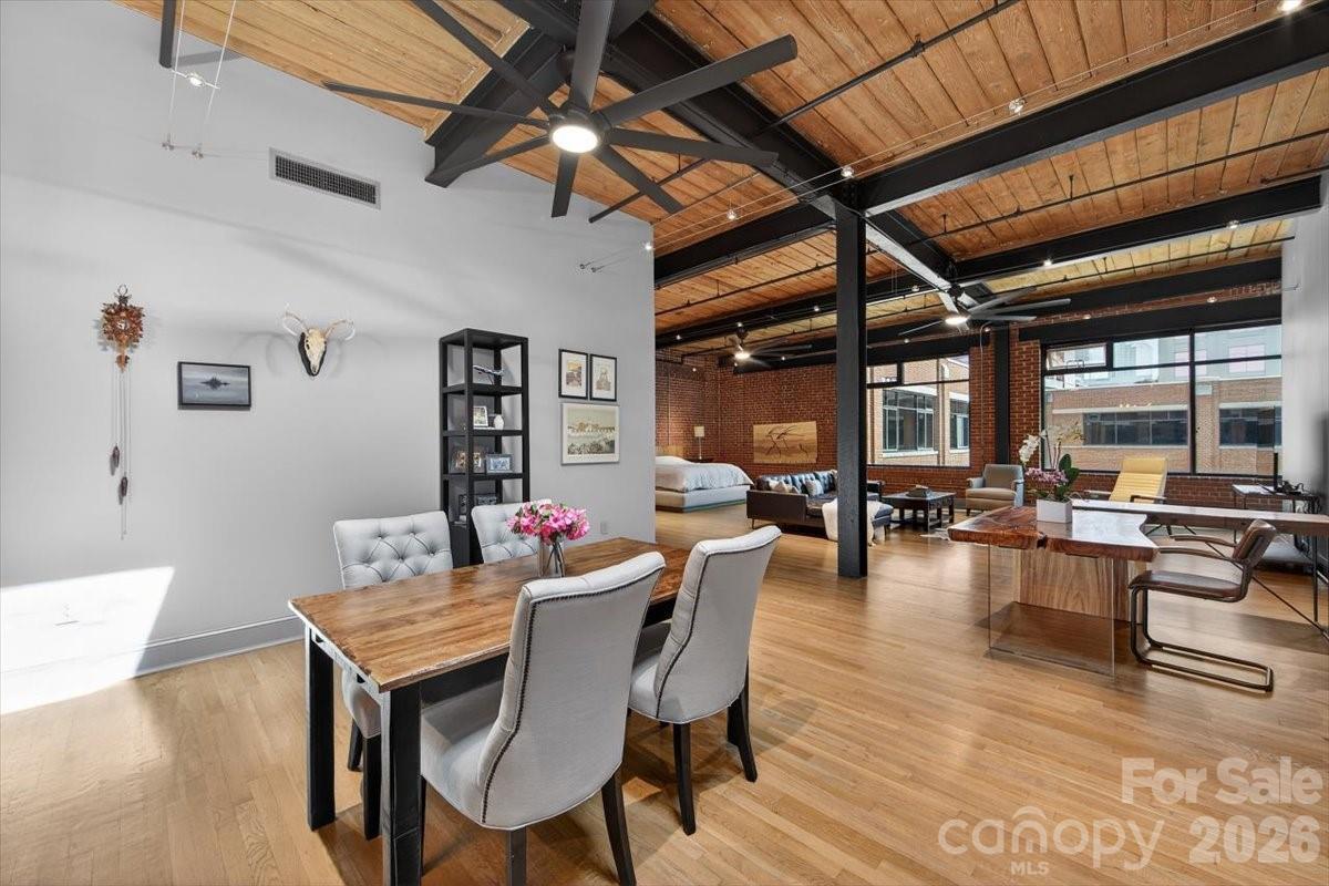 310 Arlington Avenue 408 — photo