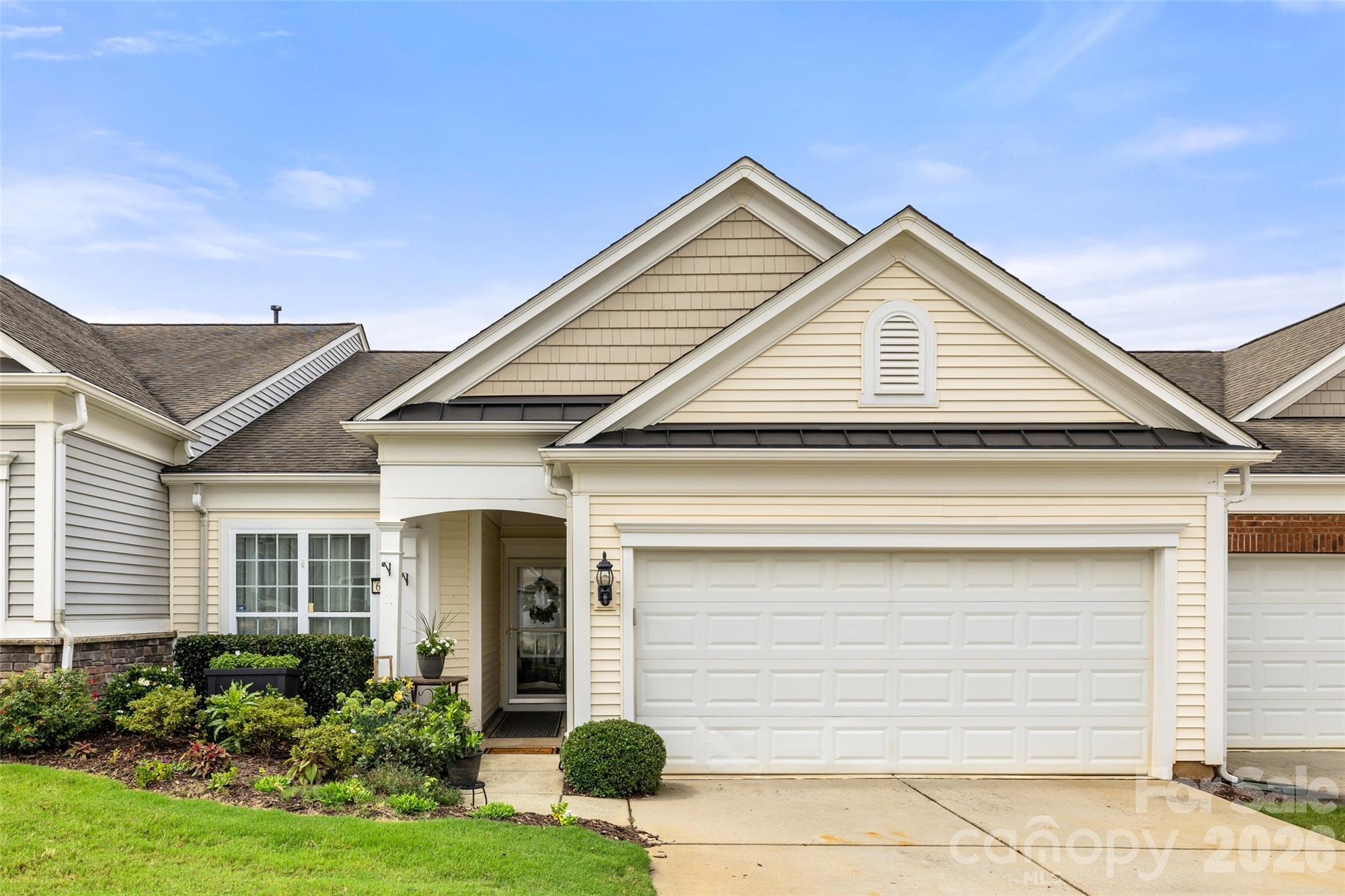 6529 Carolina Commons Drive — photo
