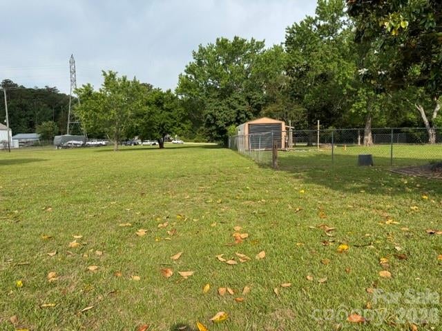 393 Hands Mill Highway — photo