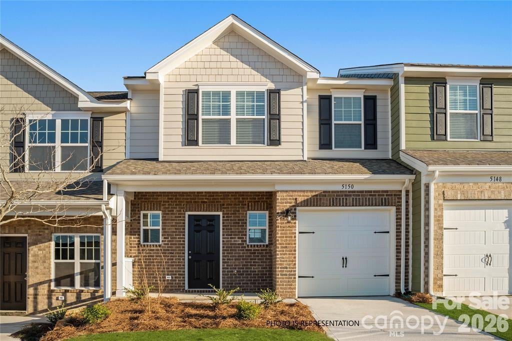 5274 Lashawn Lane 3104 — photo