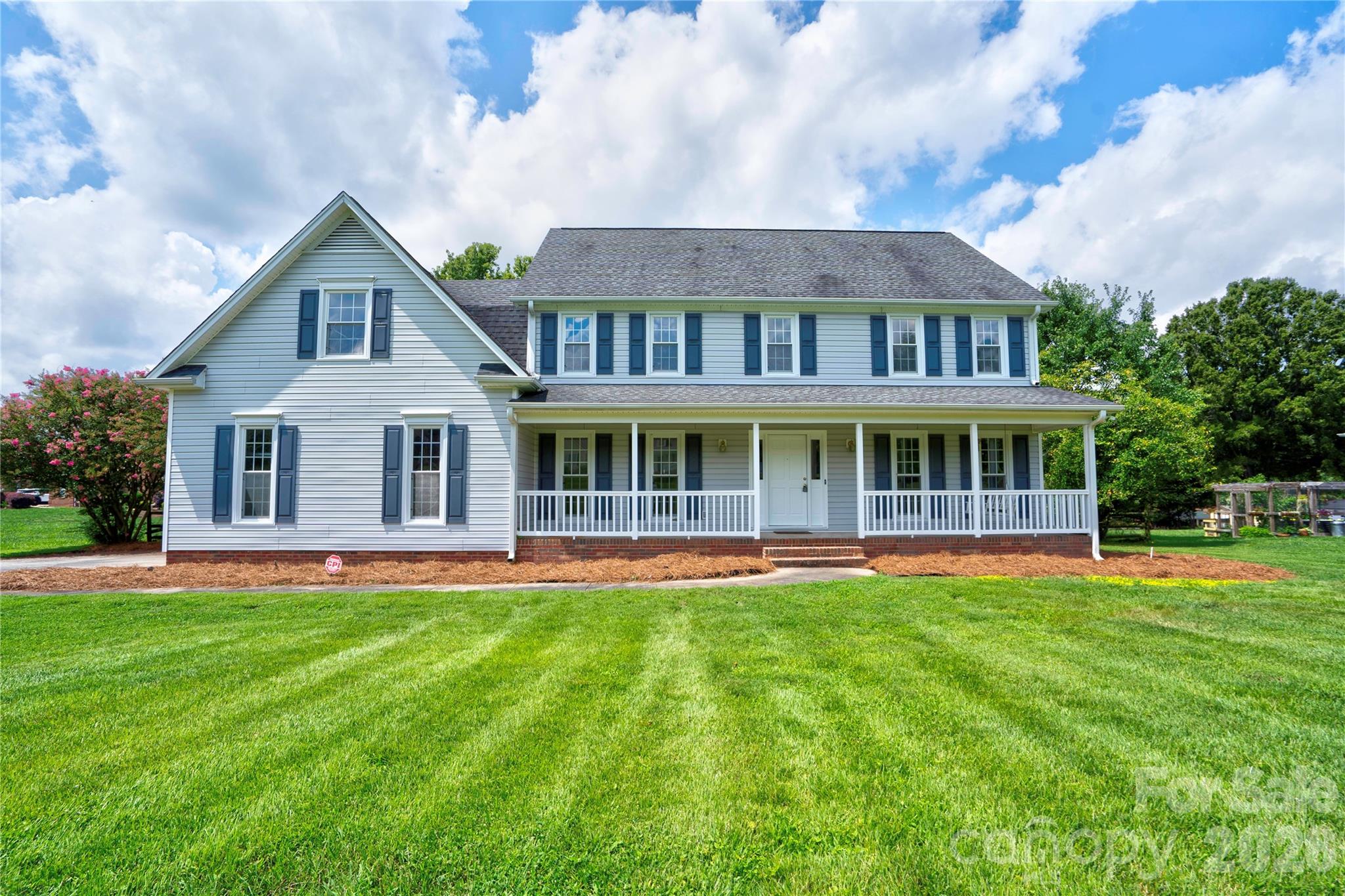 144 Oak Point Drive — photo