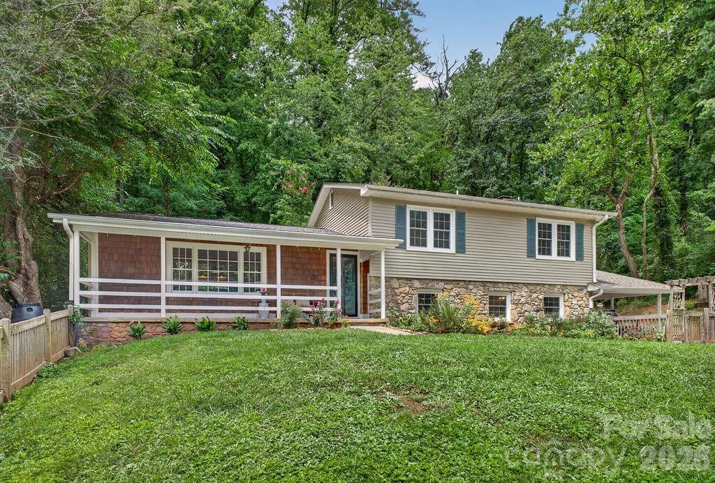 23 Clearbrook Road — photo