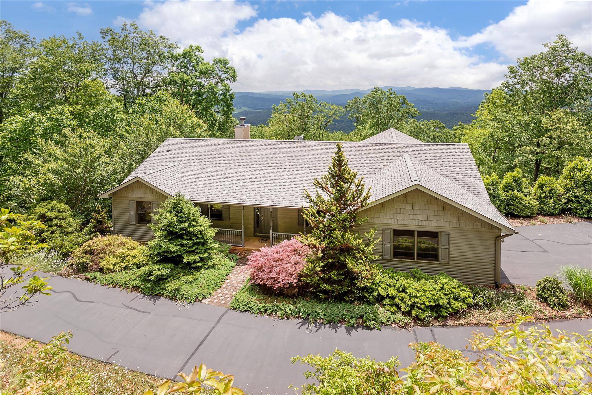 131 N Forge Crest Drive — photo