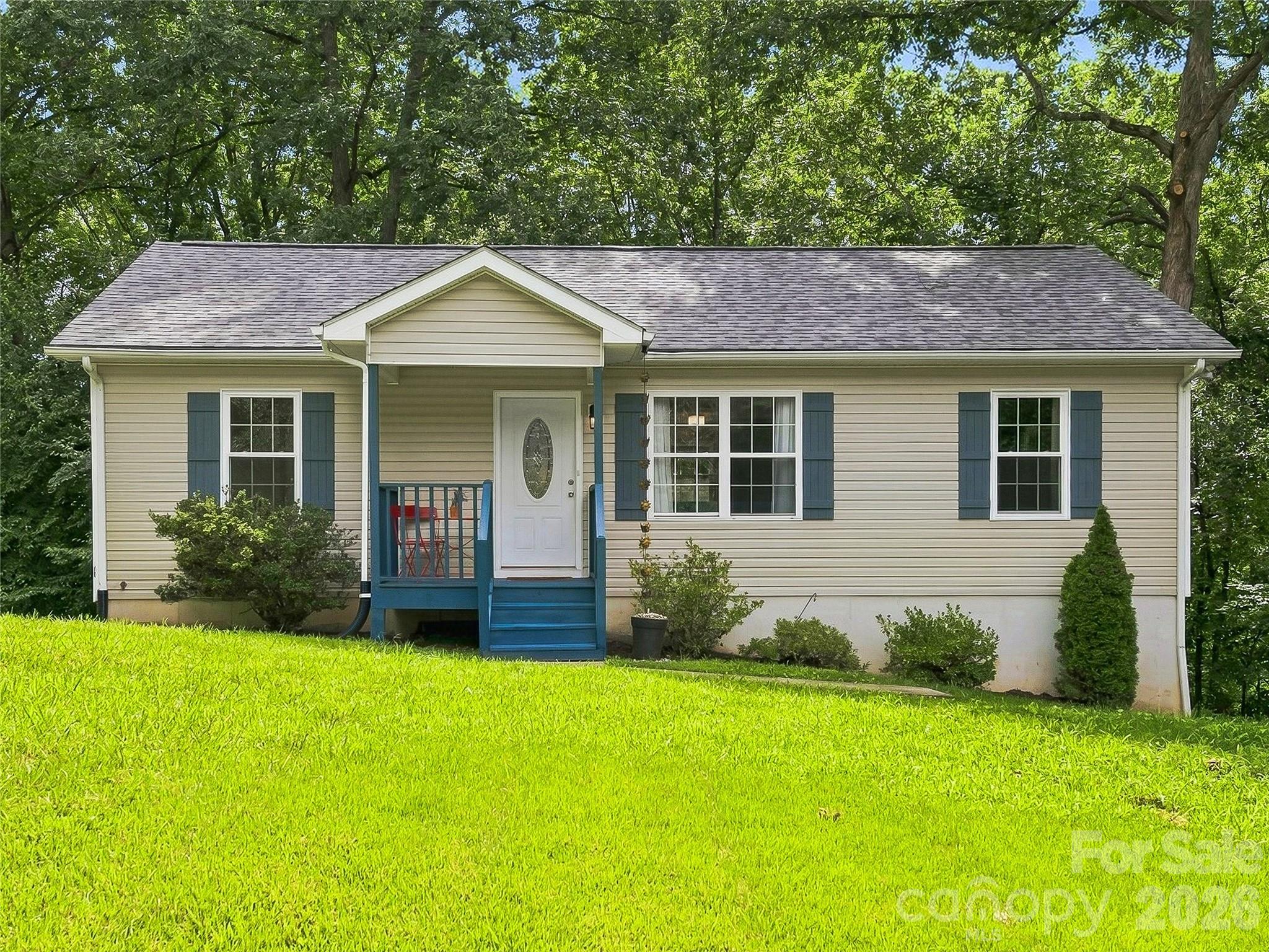 1019 Mountain Drive — photo