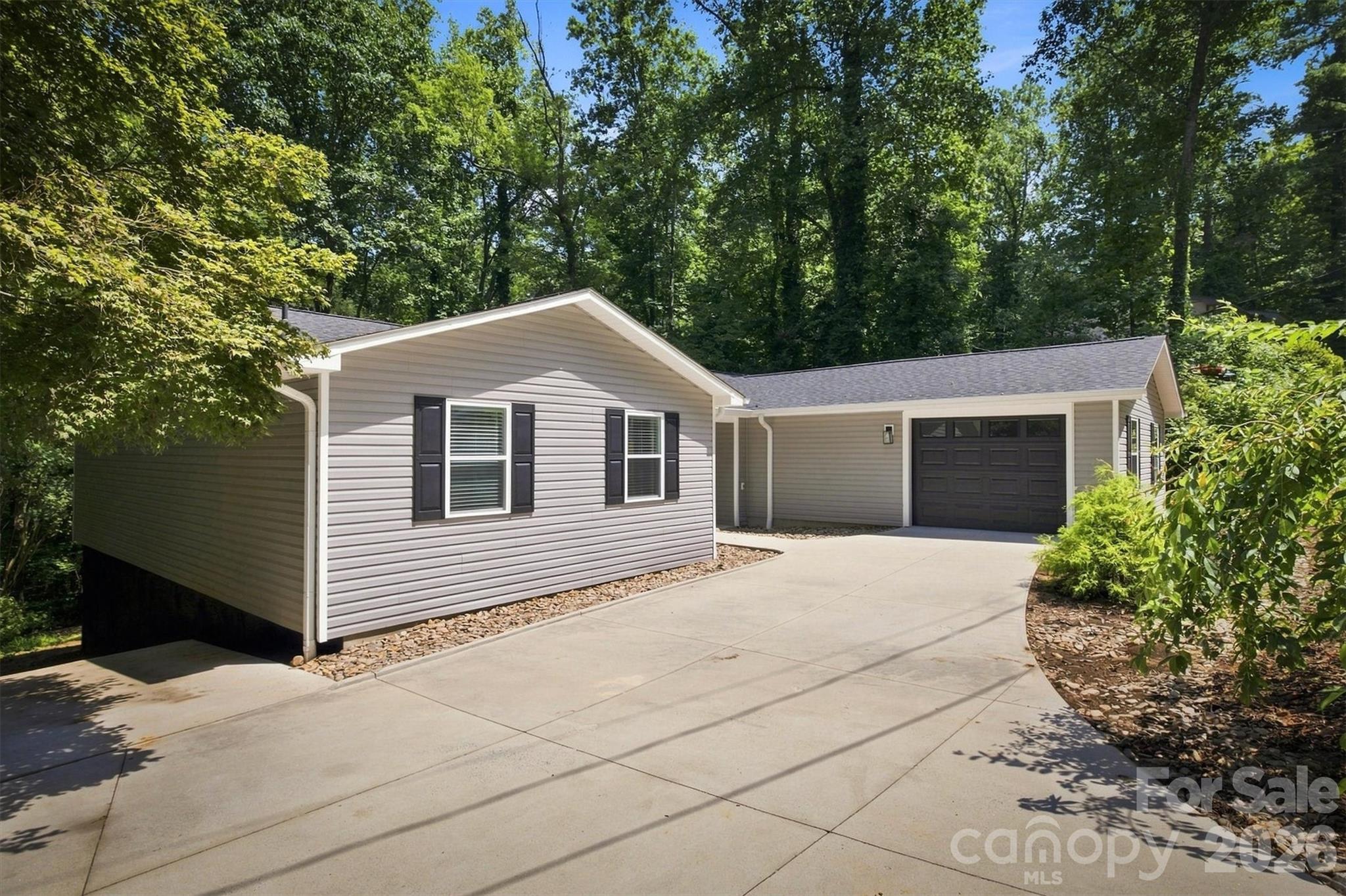 3517 Crestwood Drive — photo