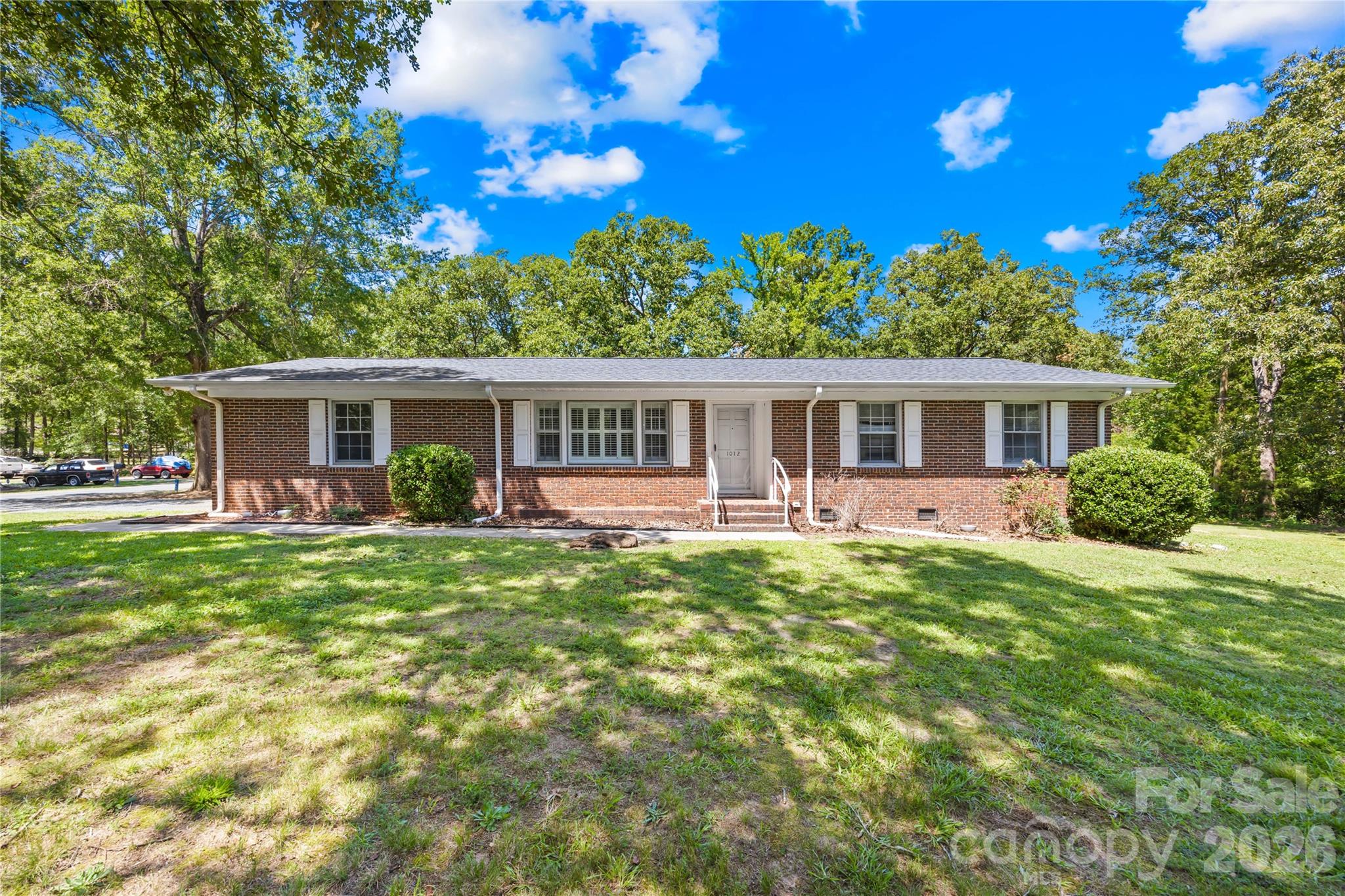 1012 Forest Drive — photo