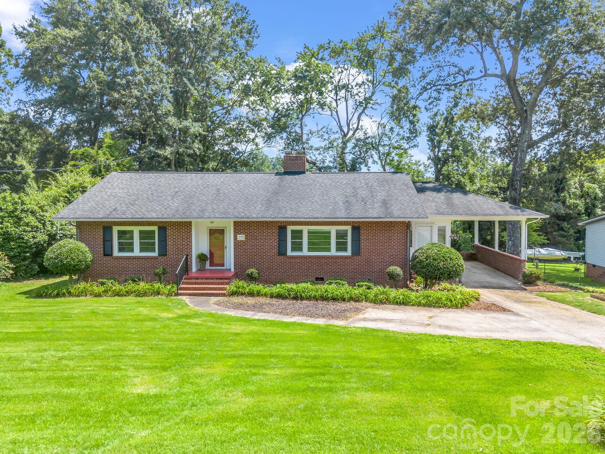 155 Fernwood Circle — photo