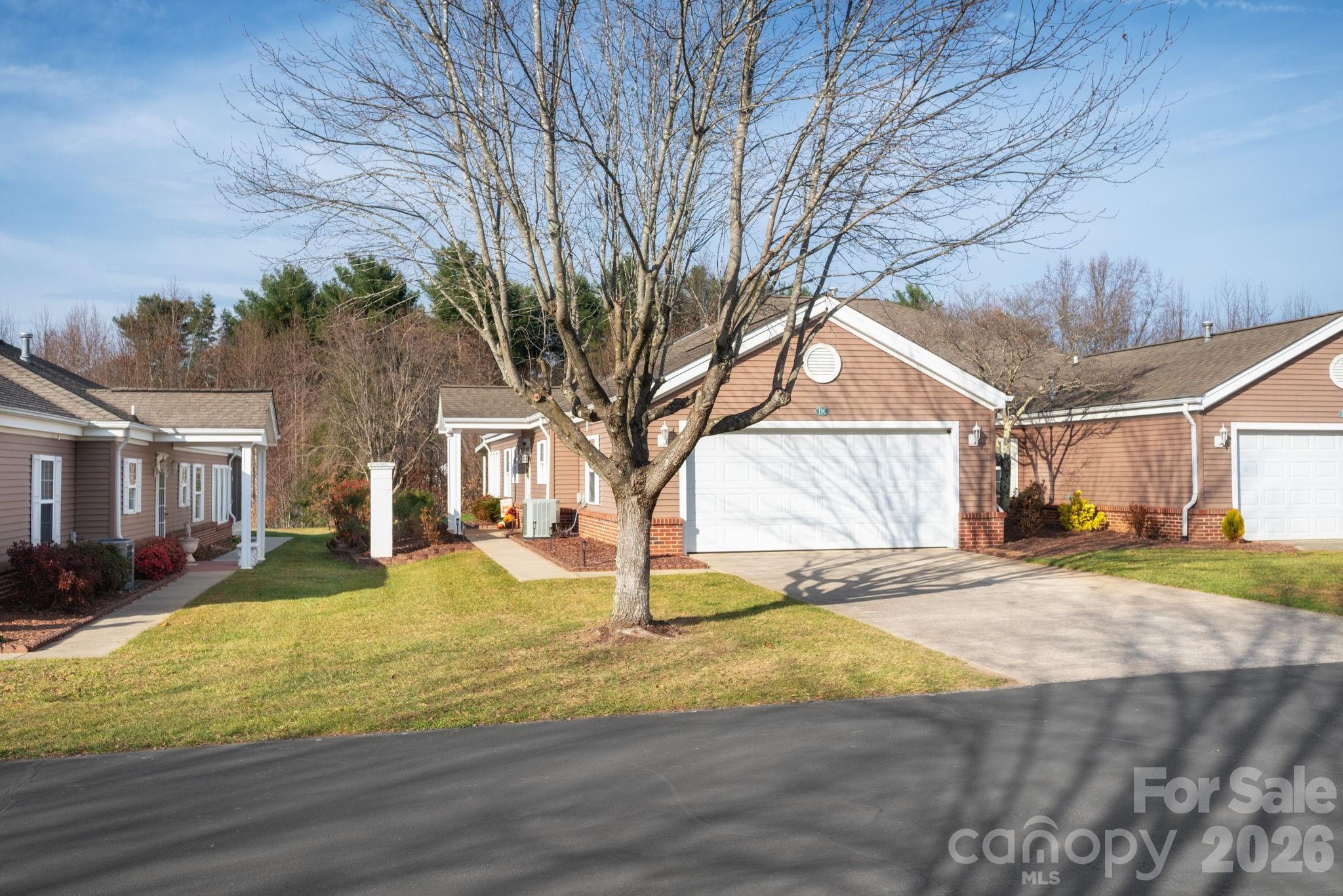 11-C Heather Way — photo