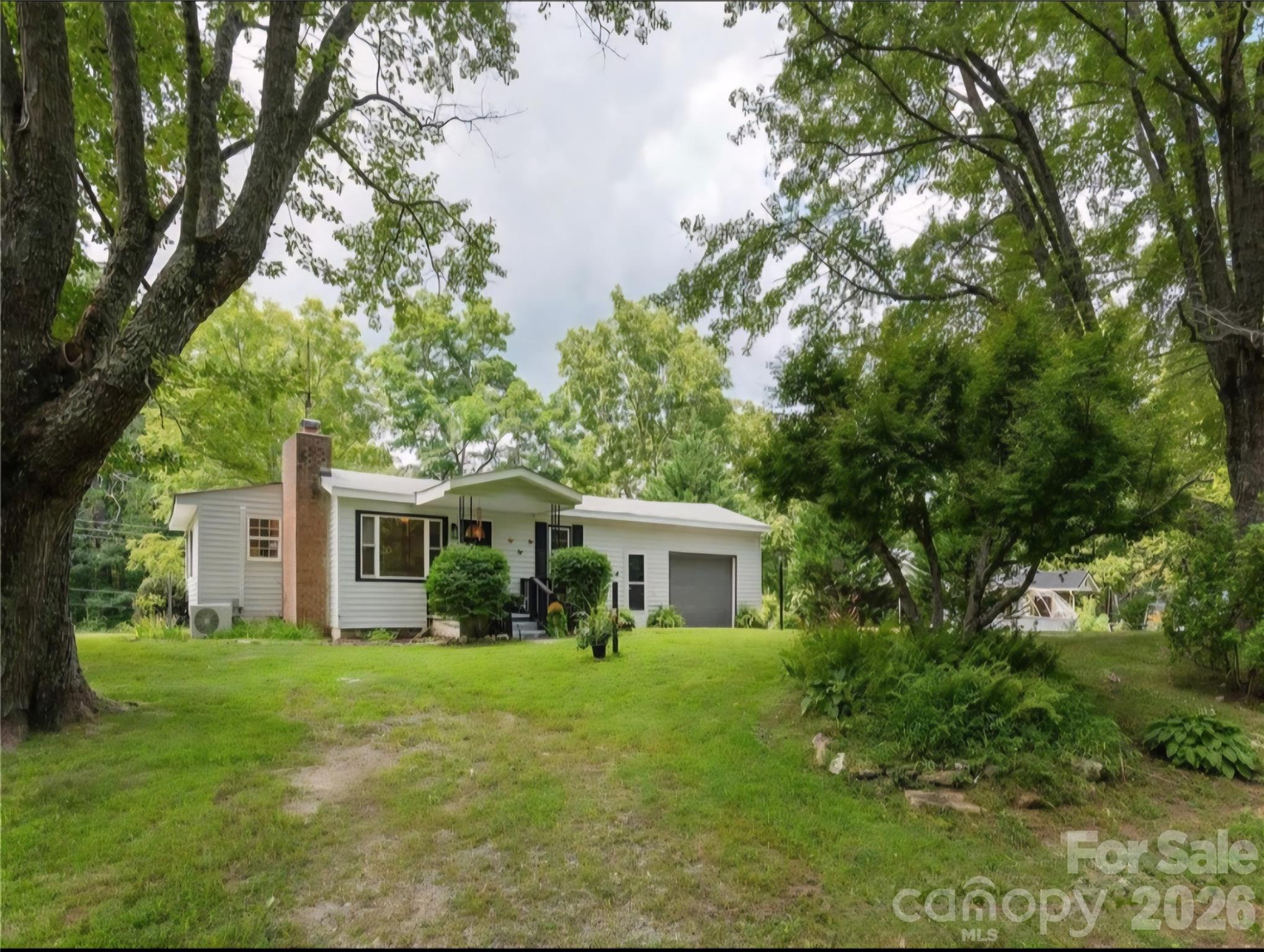 1323 Locust Grove Road — photo
