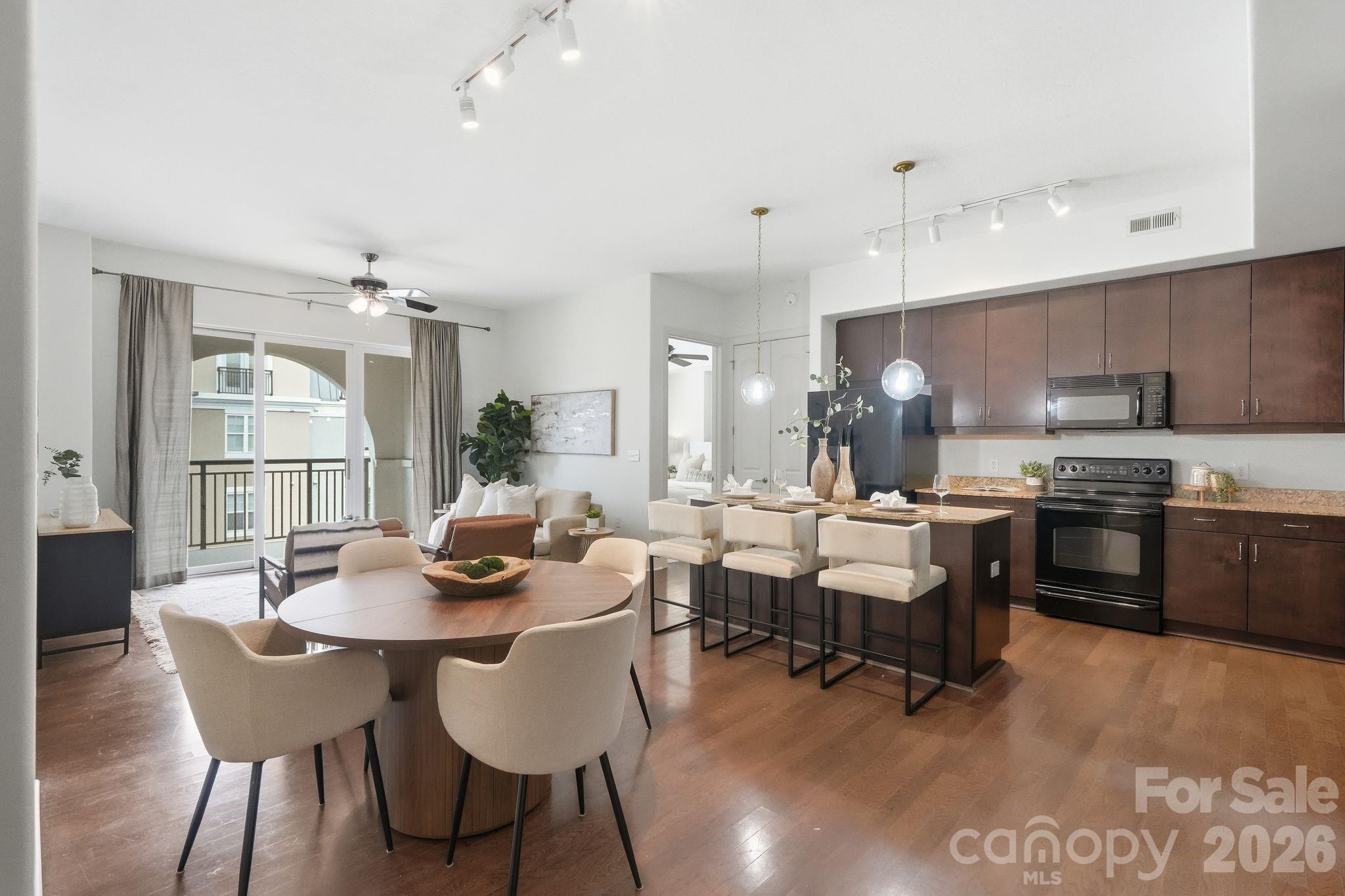4620 Piedmont Row Drive 609 — photo