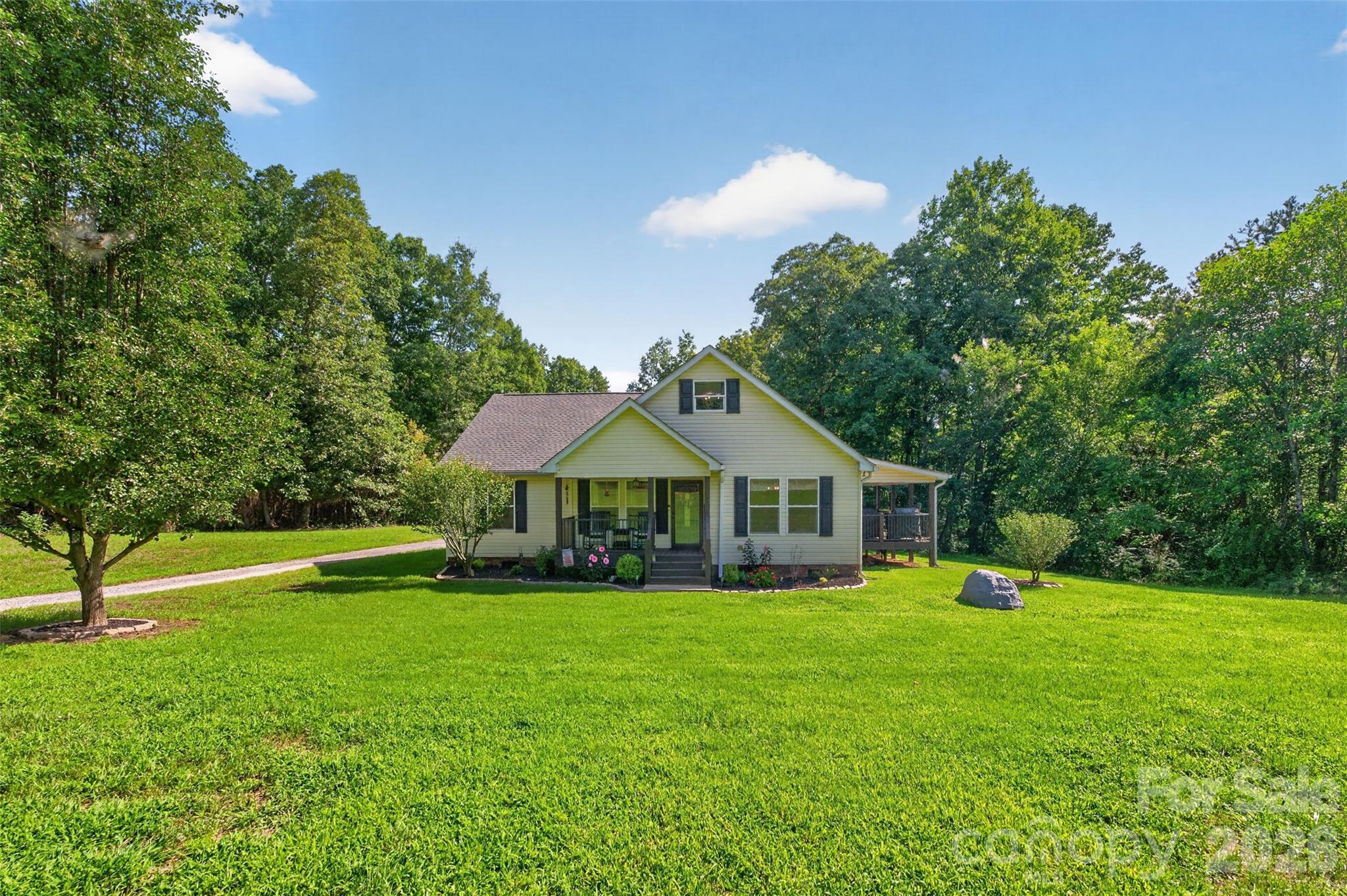 618 Indian Hill Road — photo