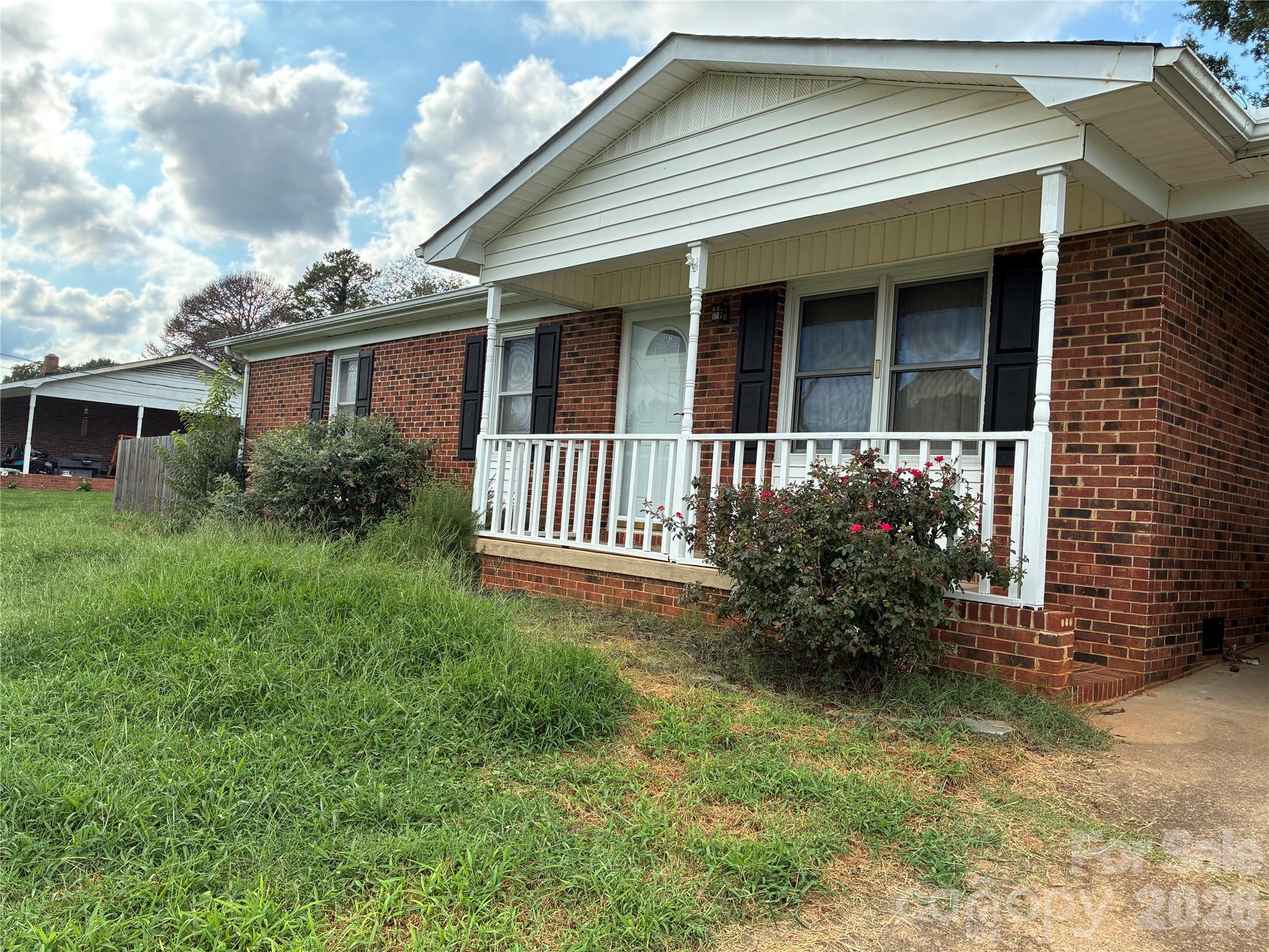 6102 Len Drive — photo