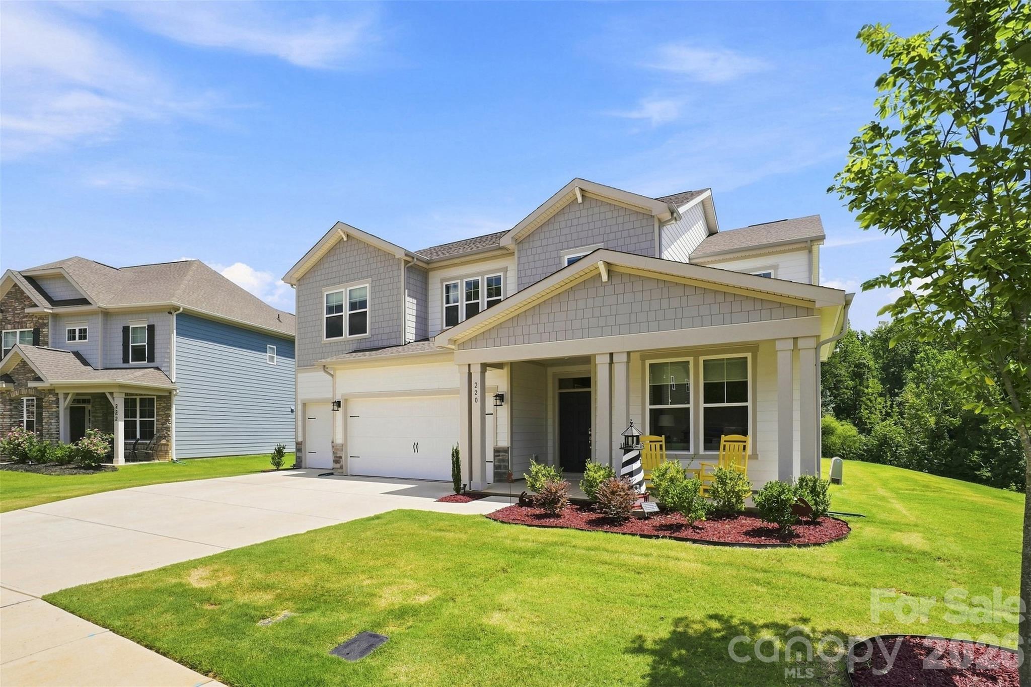 220 E Warfield Drive — photo