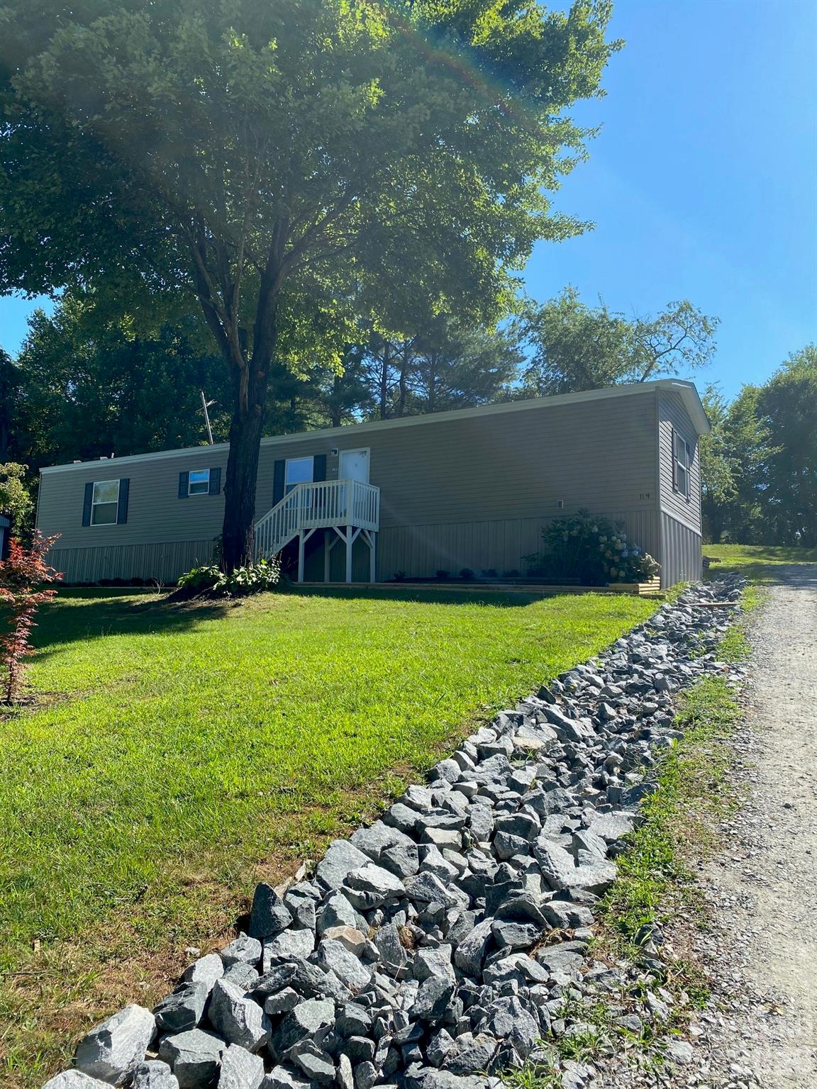 104 Fox Ridge Drive — photo