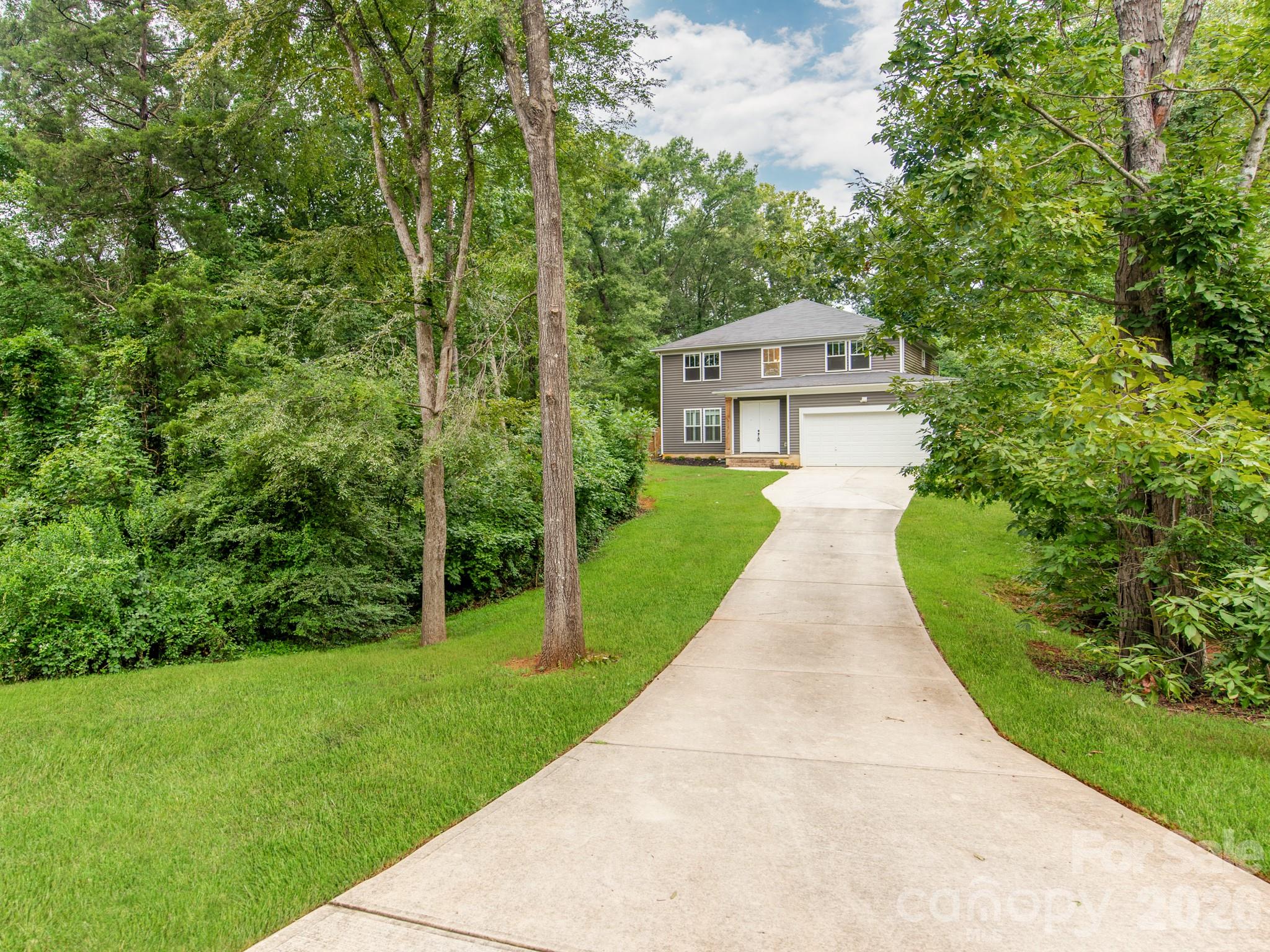 3021 Cresthill Drive — photo