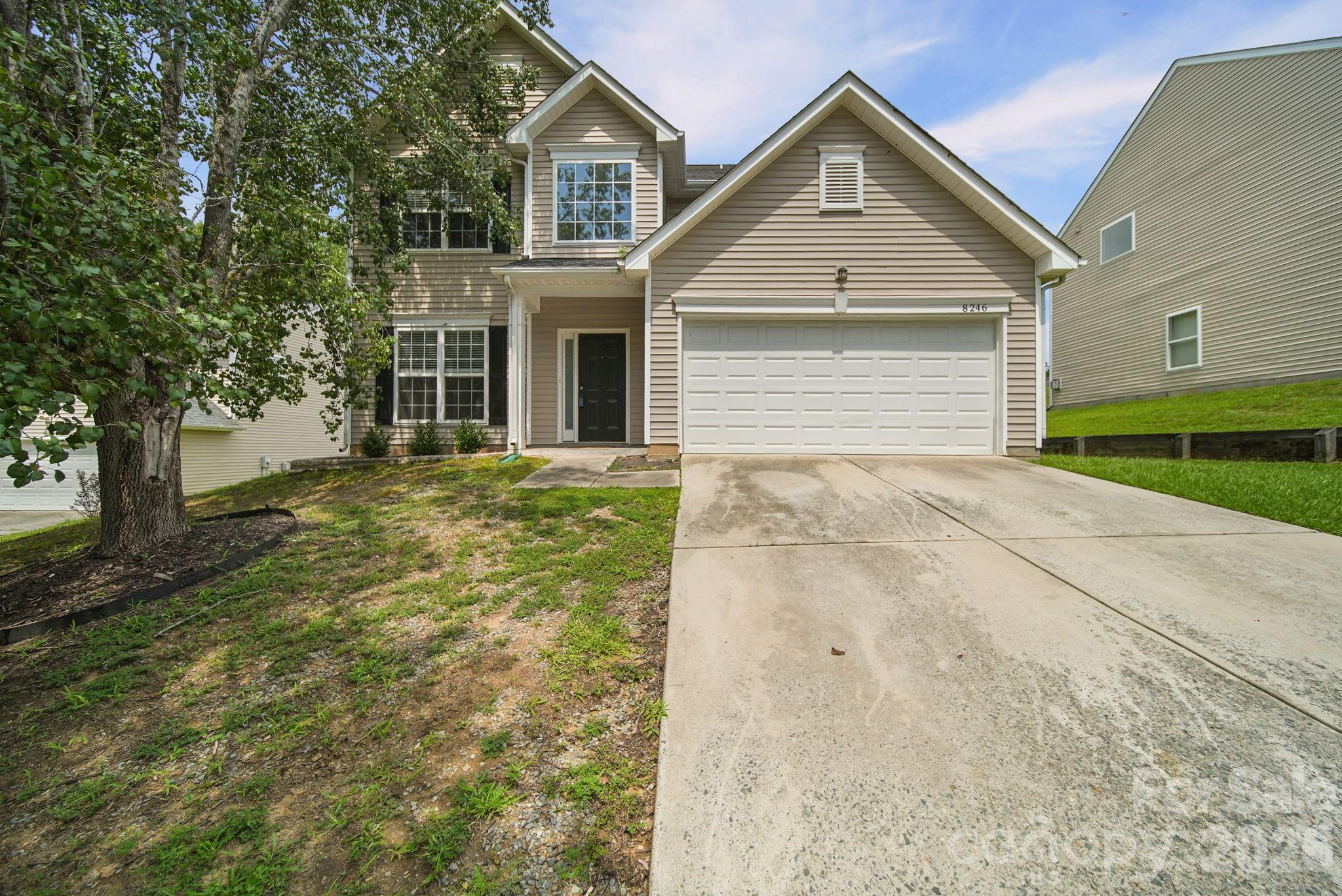 8246 Weeping Fig Lane — photo