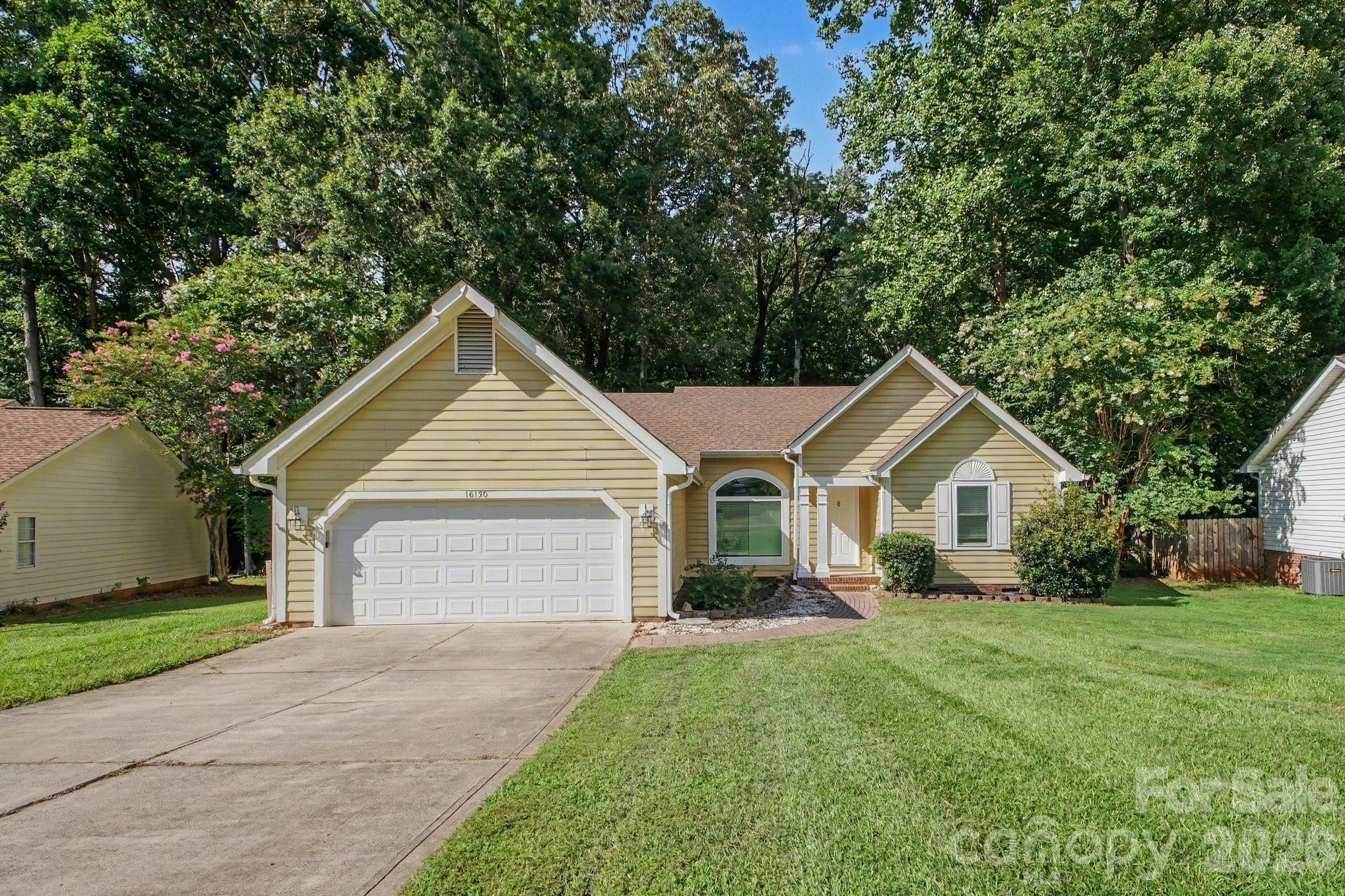 16130 Amber Field Drive — photo