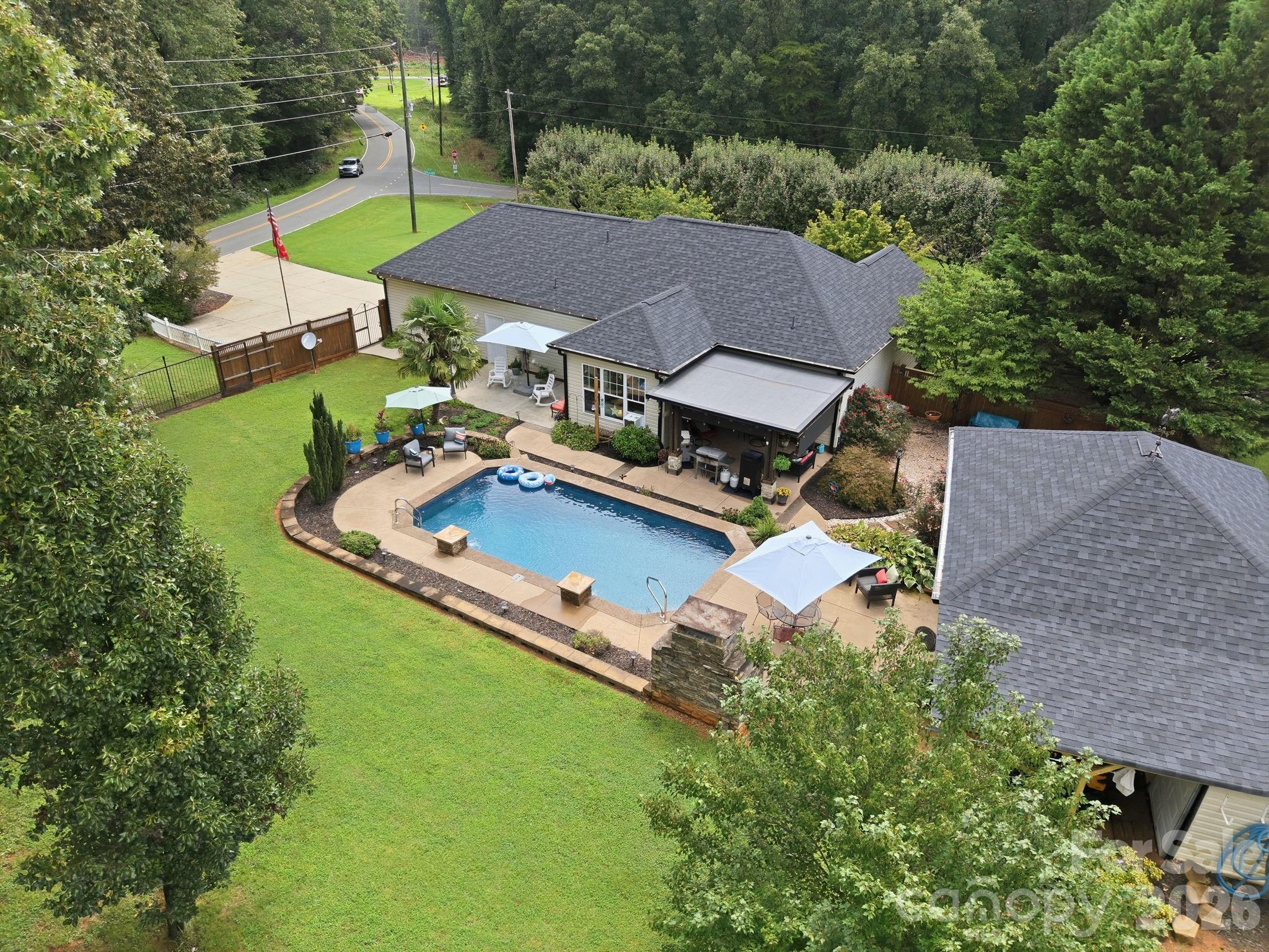359 Huffstetler Lake Road — photo