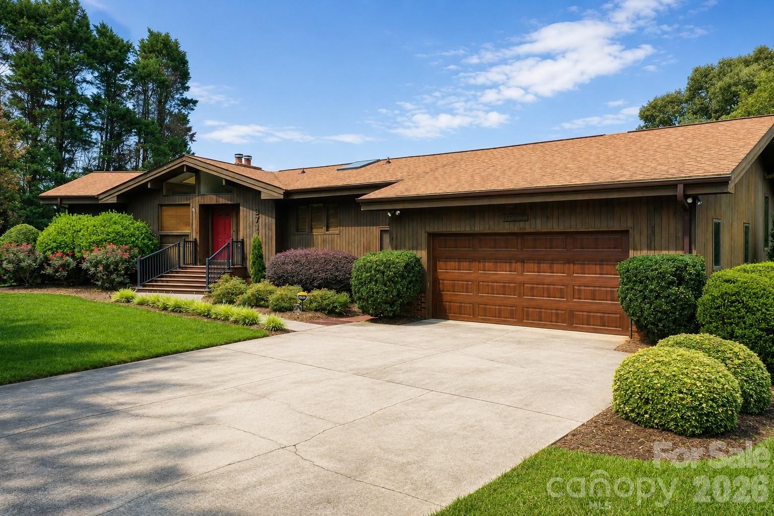 3711 Blendwood Lane NE — photo