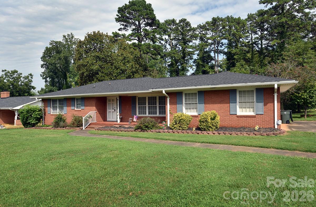 1036 Rowan Circle — photo