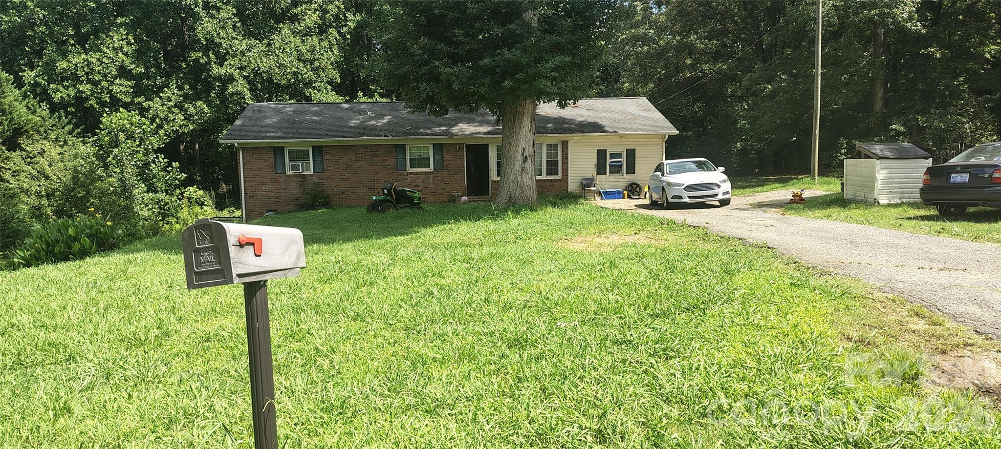 522 Lee Drive — photo