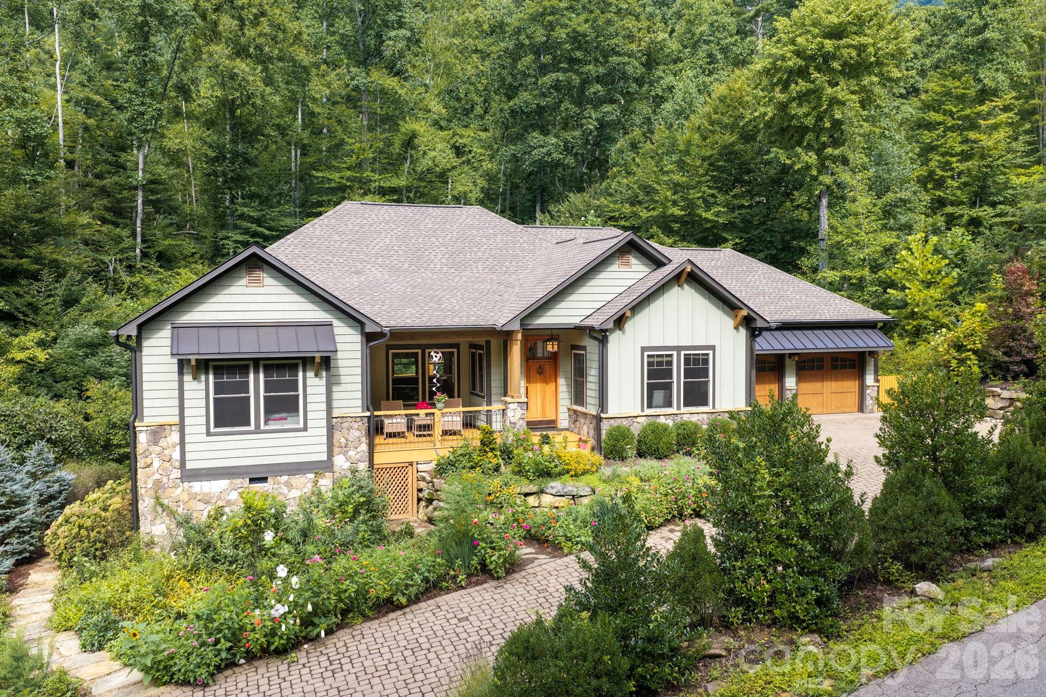 18 Hawks Pointe Lane — photo