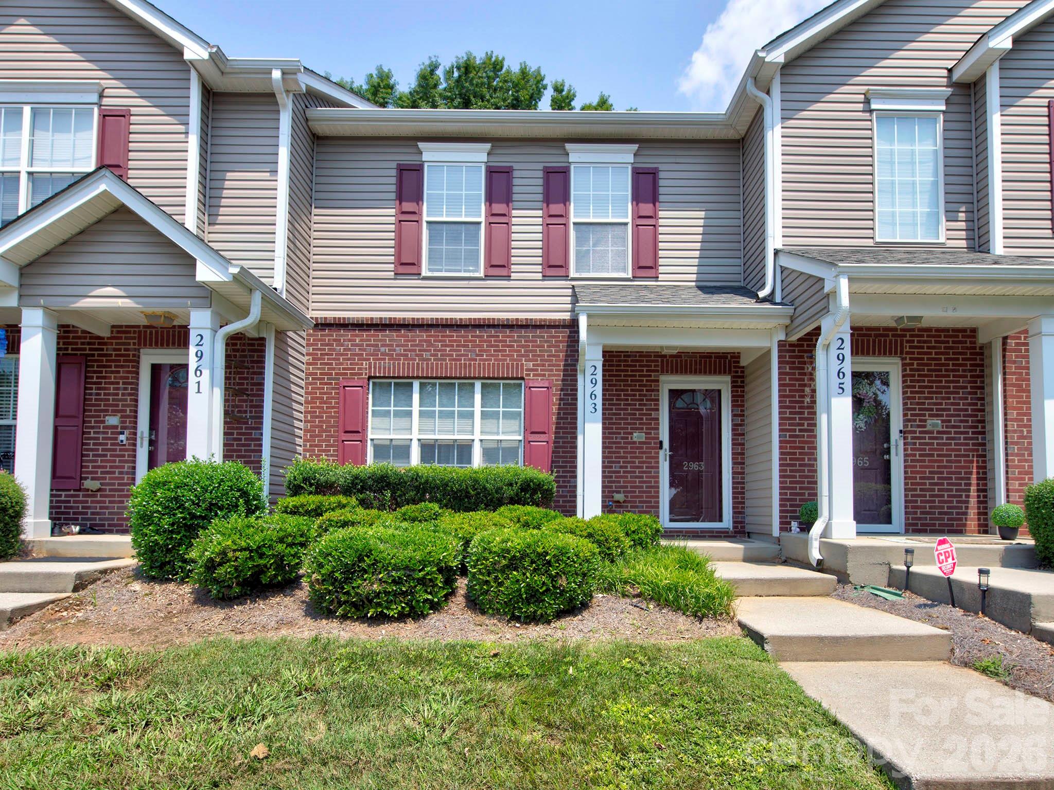 2963 Little Stream Court — photo