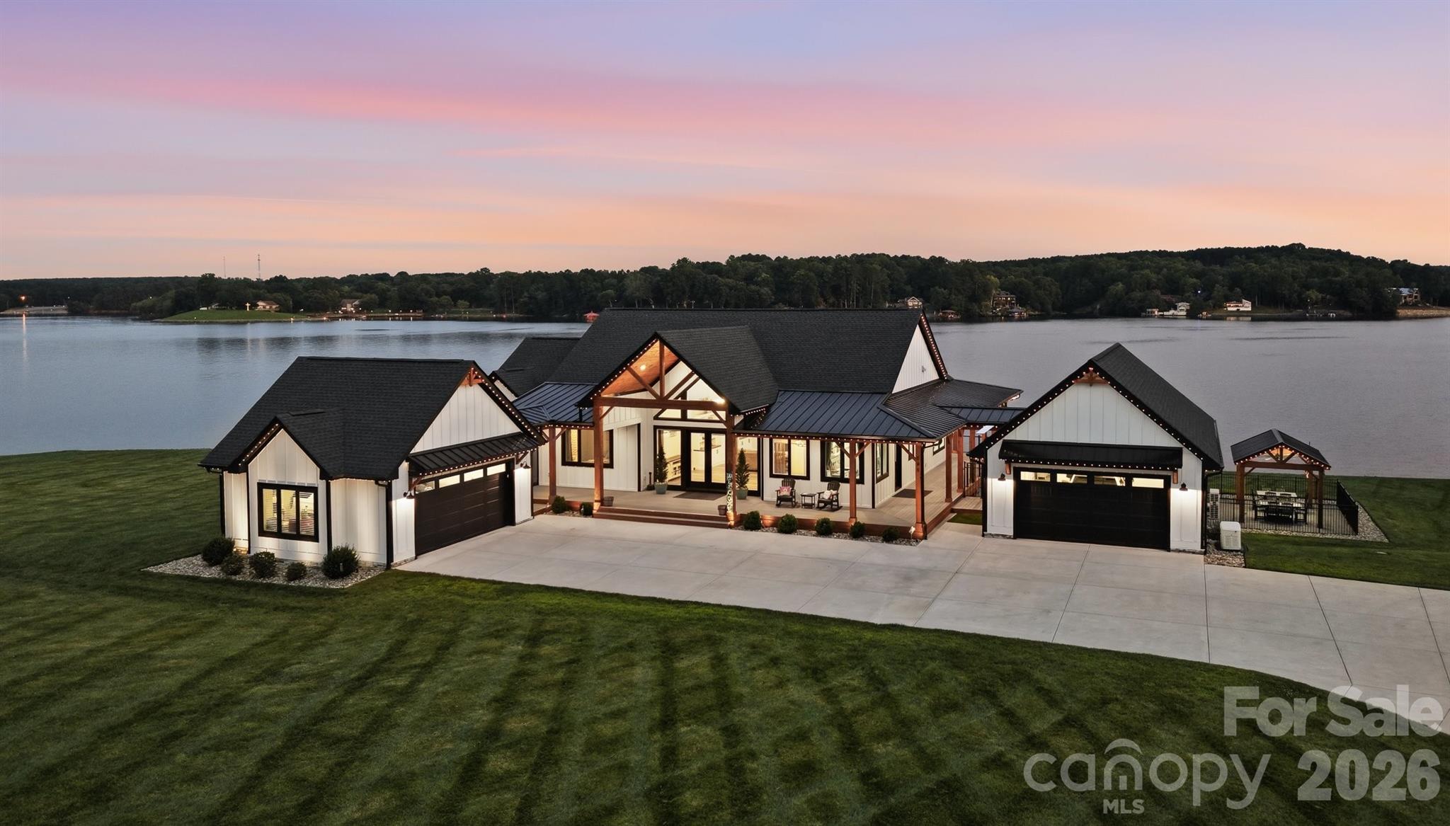 698 Sam Poole Lane — photo