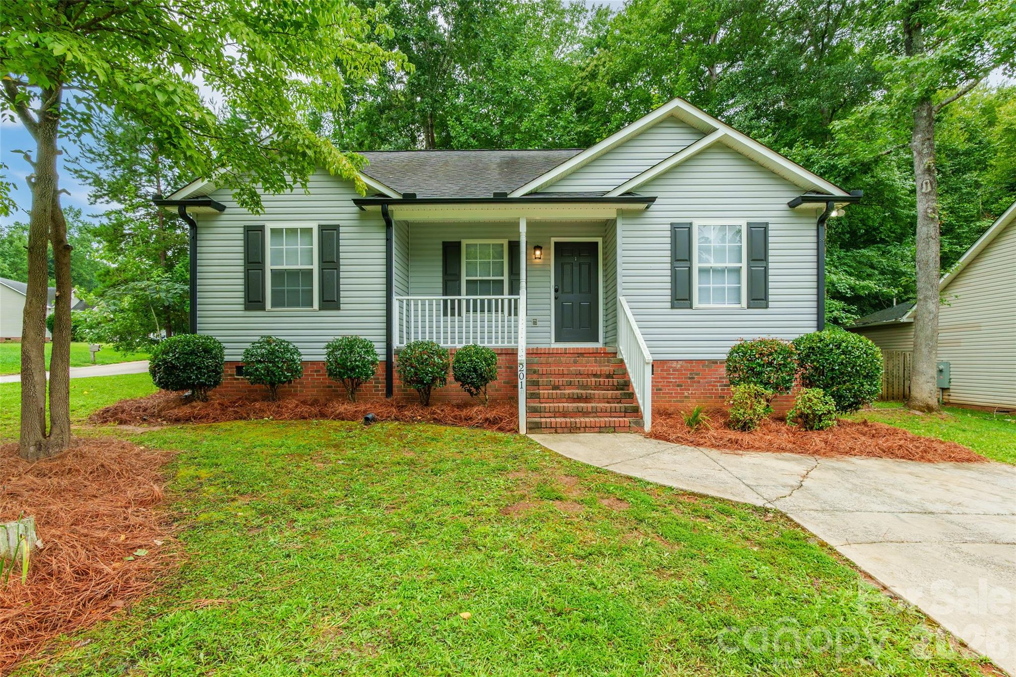 201 Polly Collins Court — photo