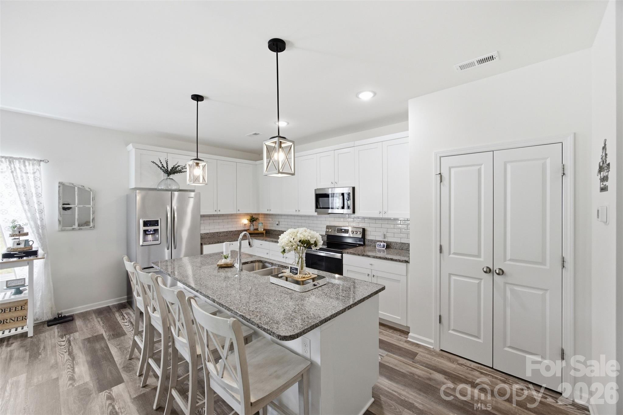 4757 Lama Lane 1 — photo