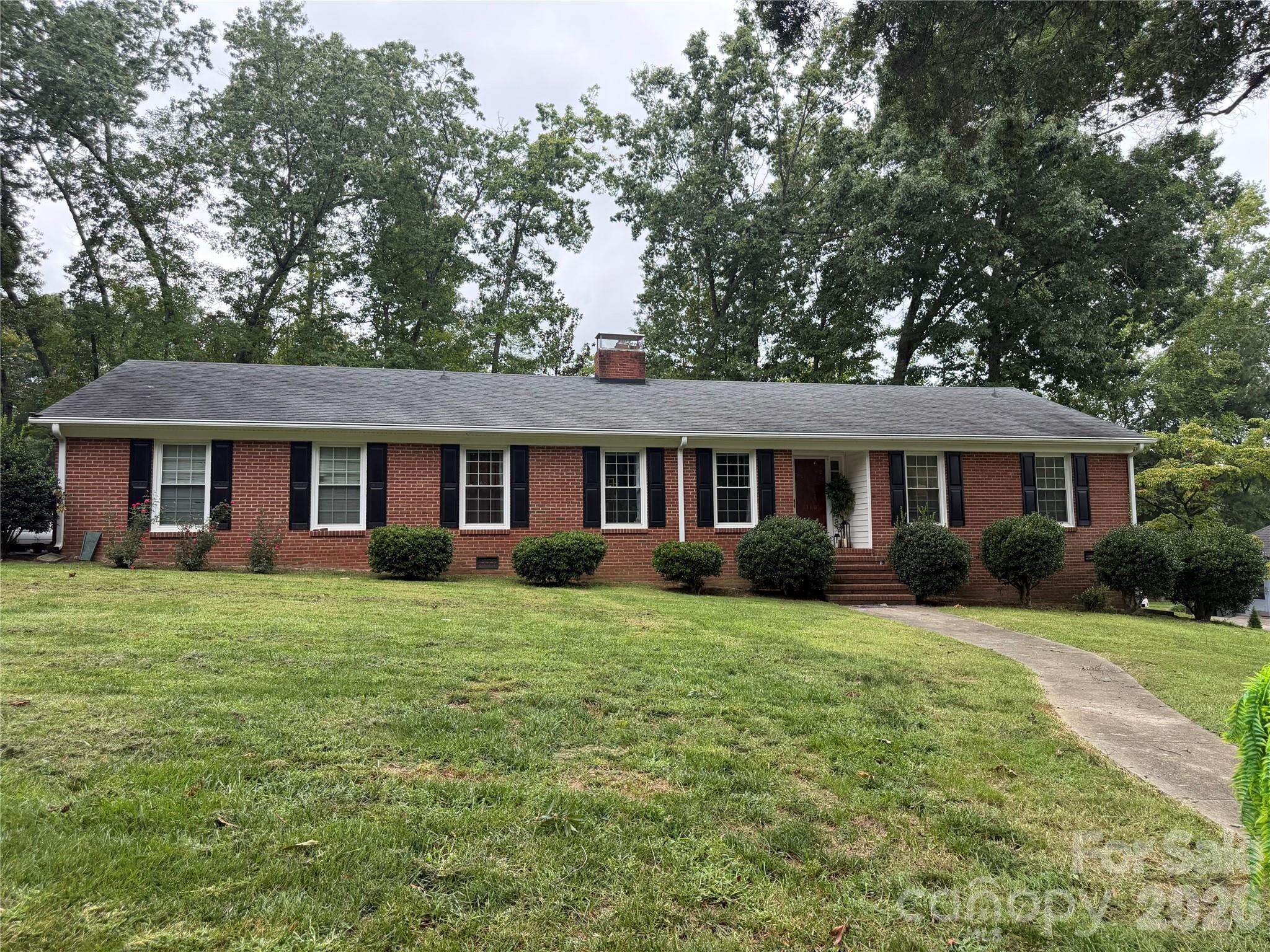 1110 Oak Hill Drive — photo