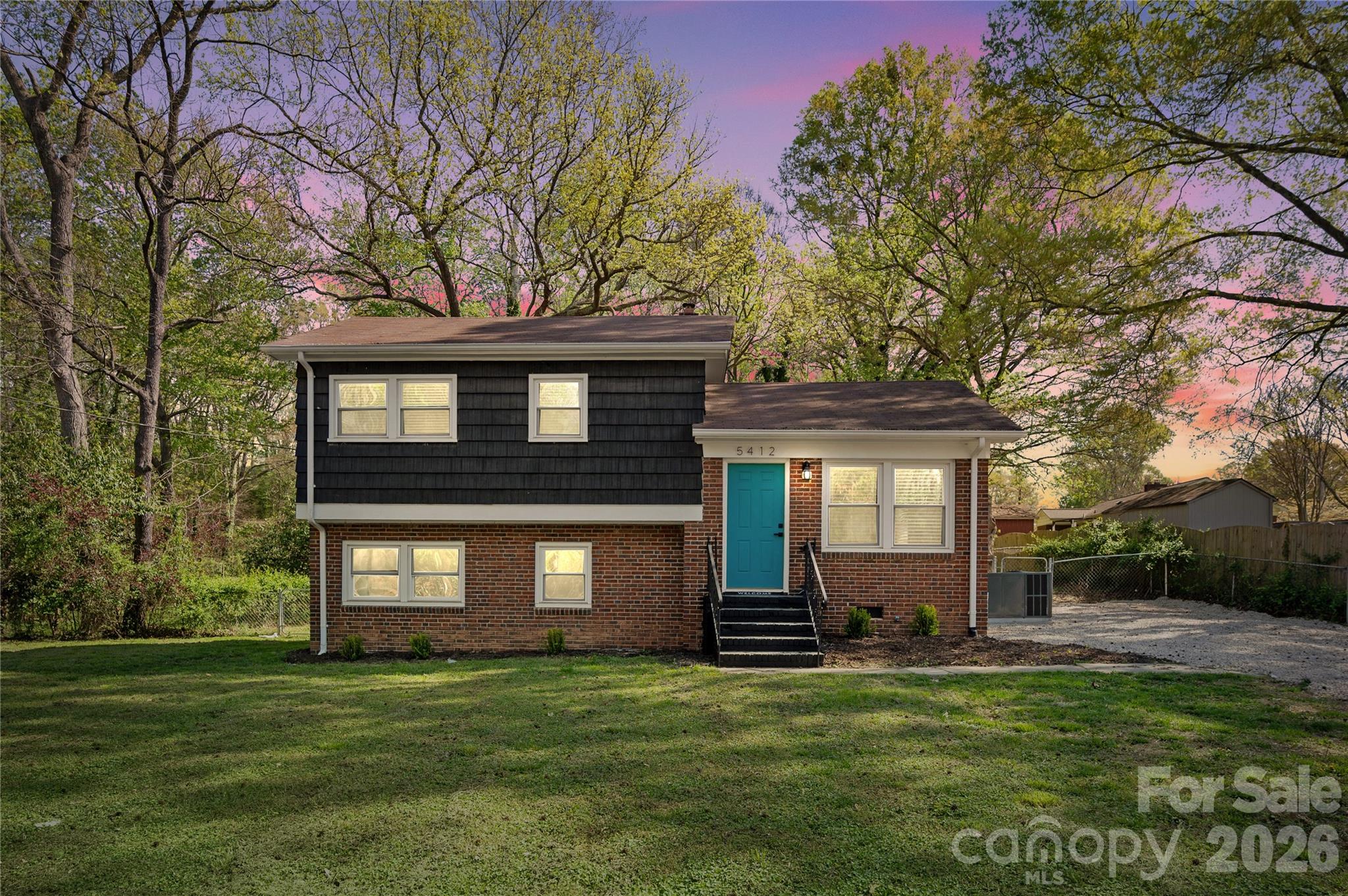 5412 Milhaven Lane — photo