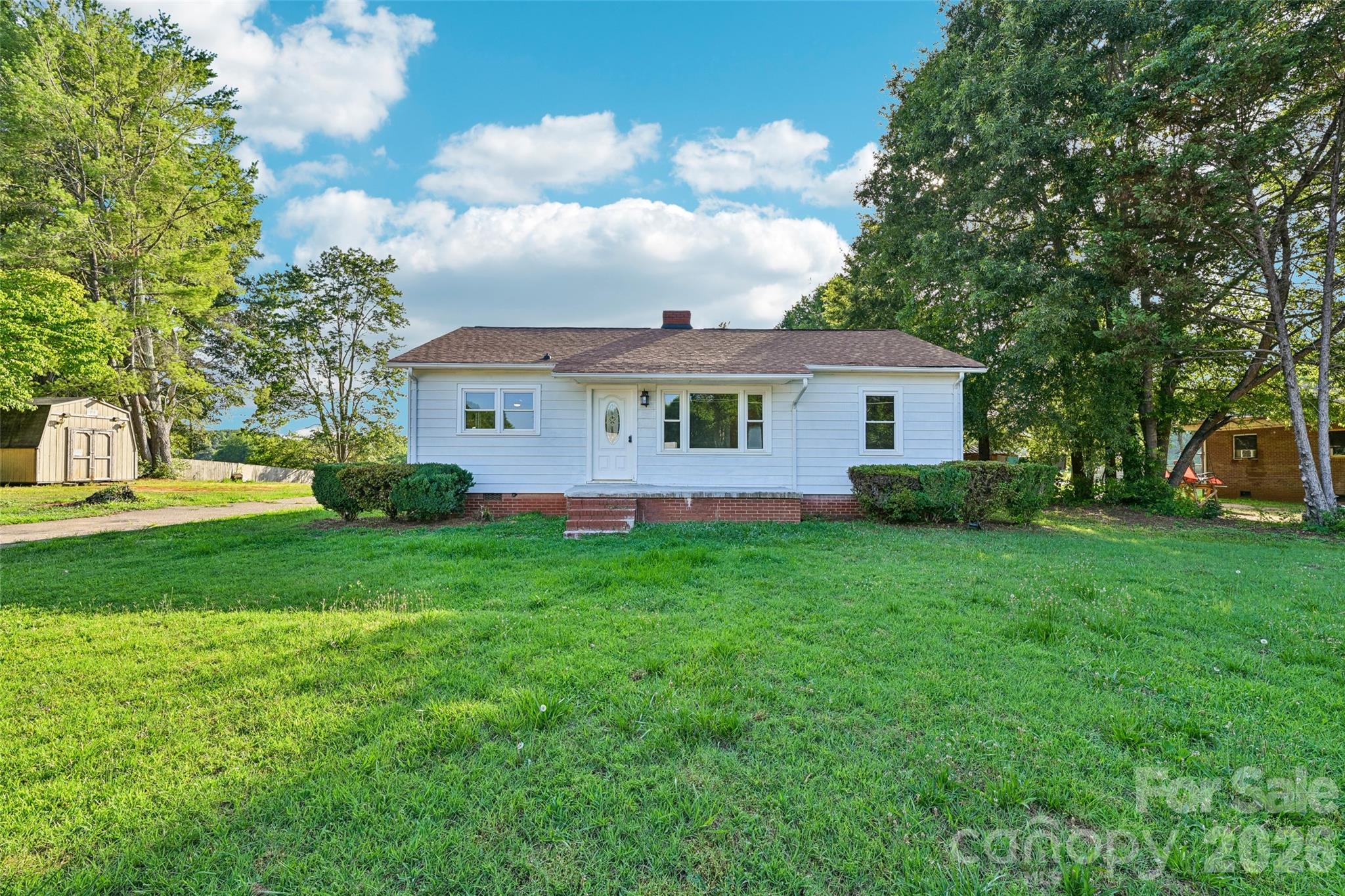 94 Galaxie Drive — photo
