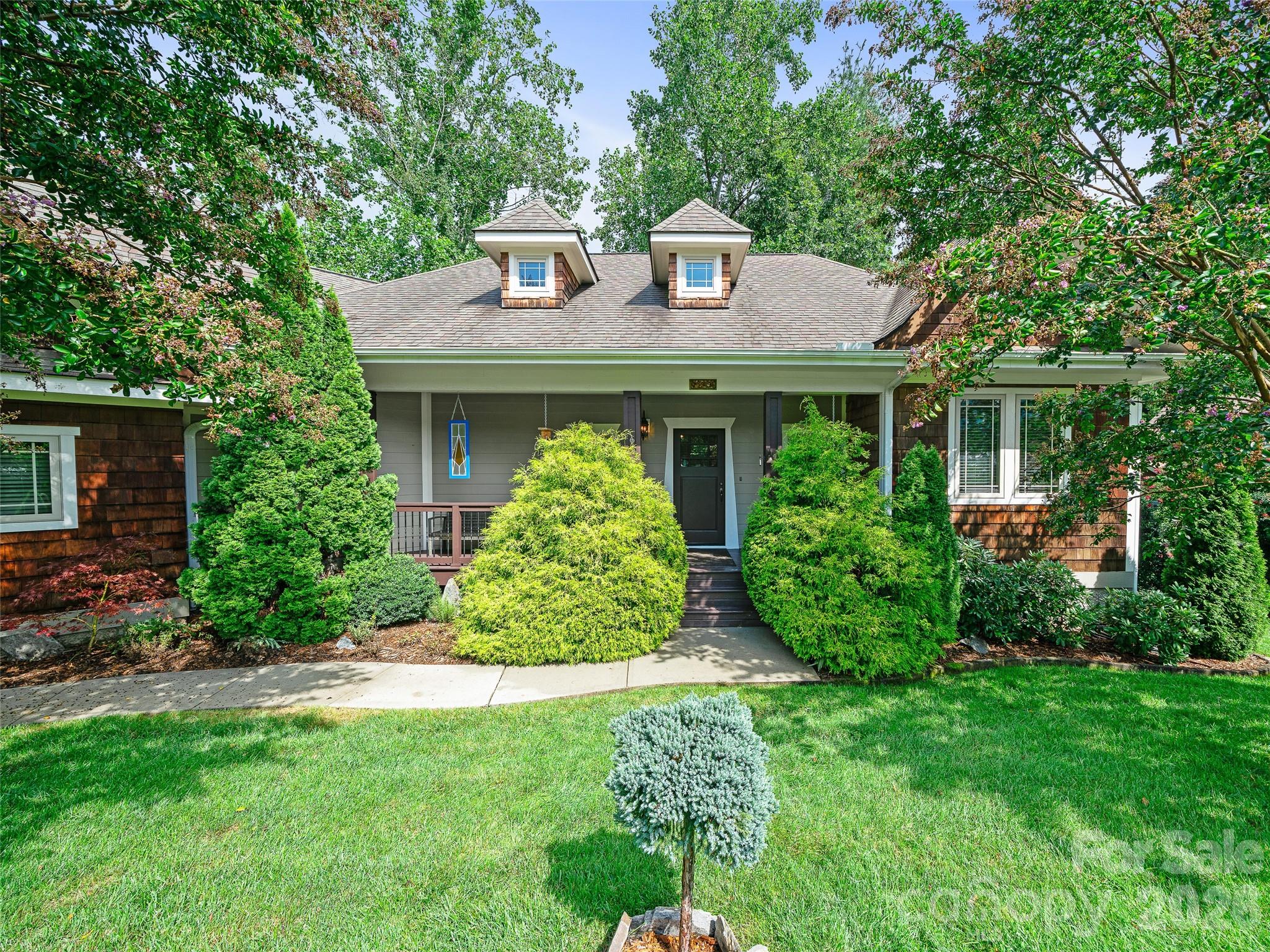 6 Oak Springs Drive — photo