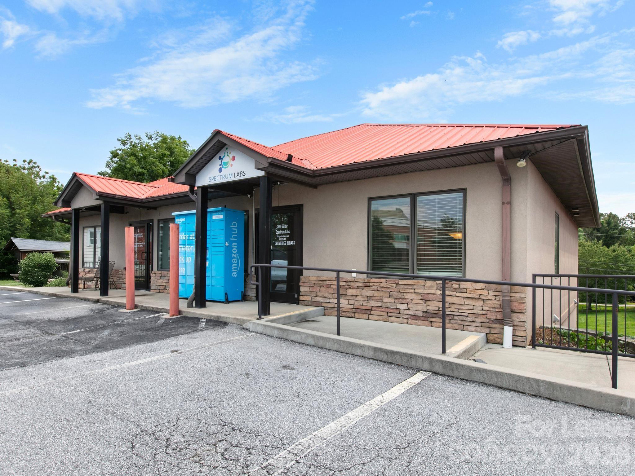 2690 Hendersonville Road 1 — photo