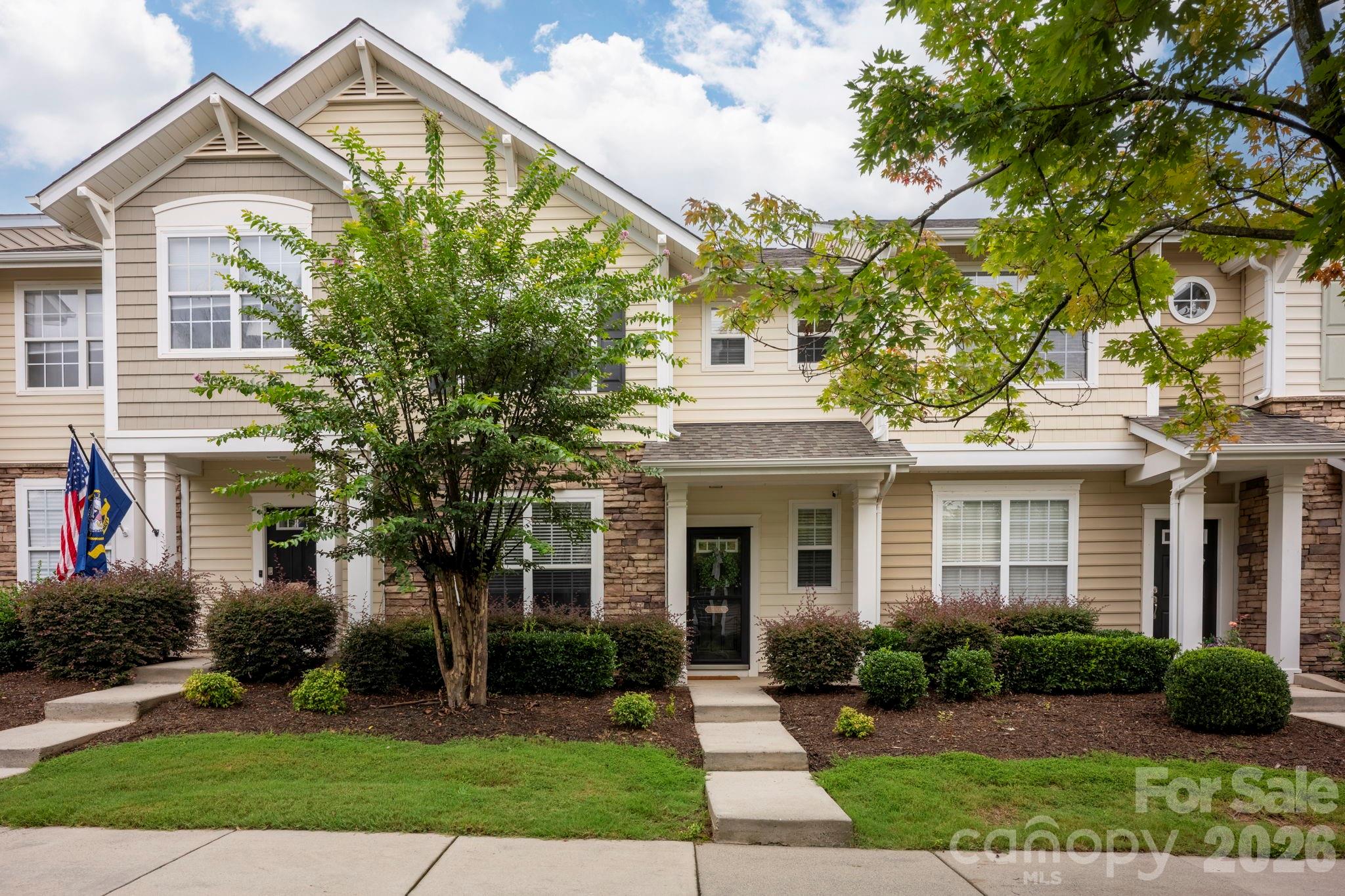 8008 Willow Branch Drive — photo